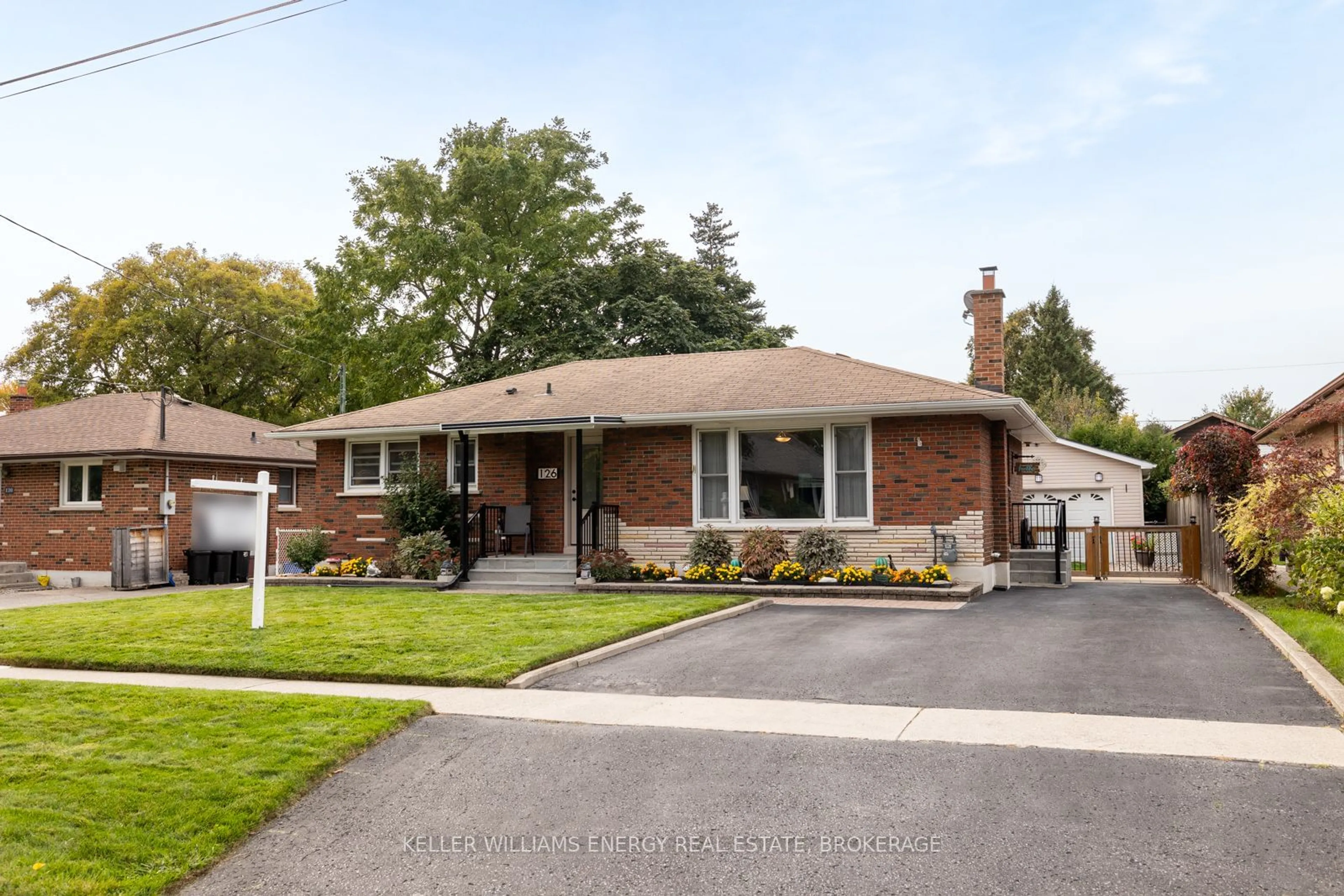 Home with brick exterior material for 126 Eastmount St, Oshawa Ontario L1G 6K6