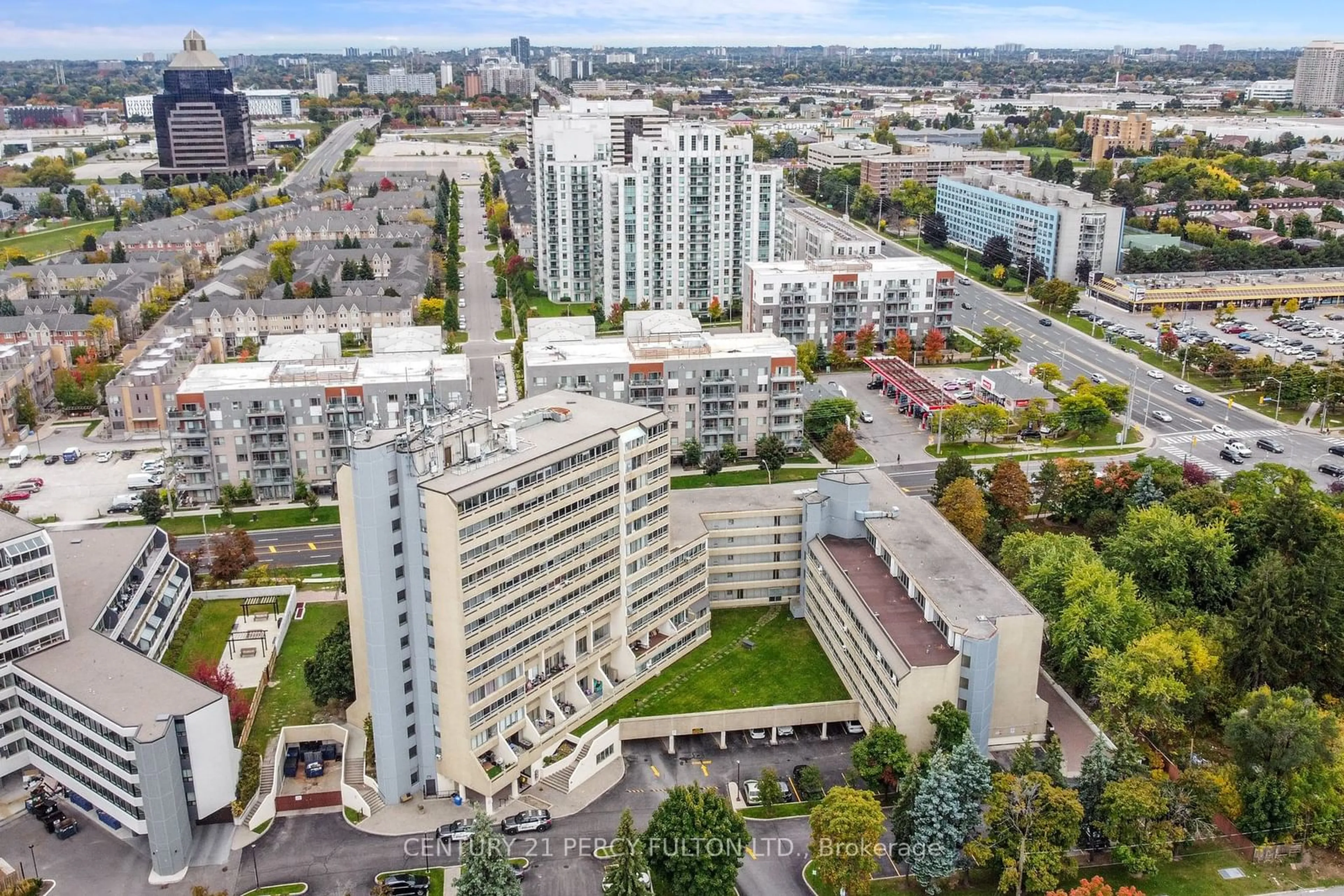 A pic from exterior of the house or condo, the view of city buildings for 5580 Sheppard Ave #1004, Toronto Ontario M1B 2L3