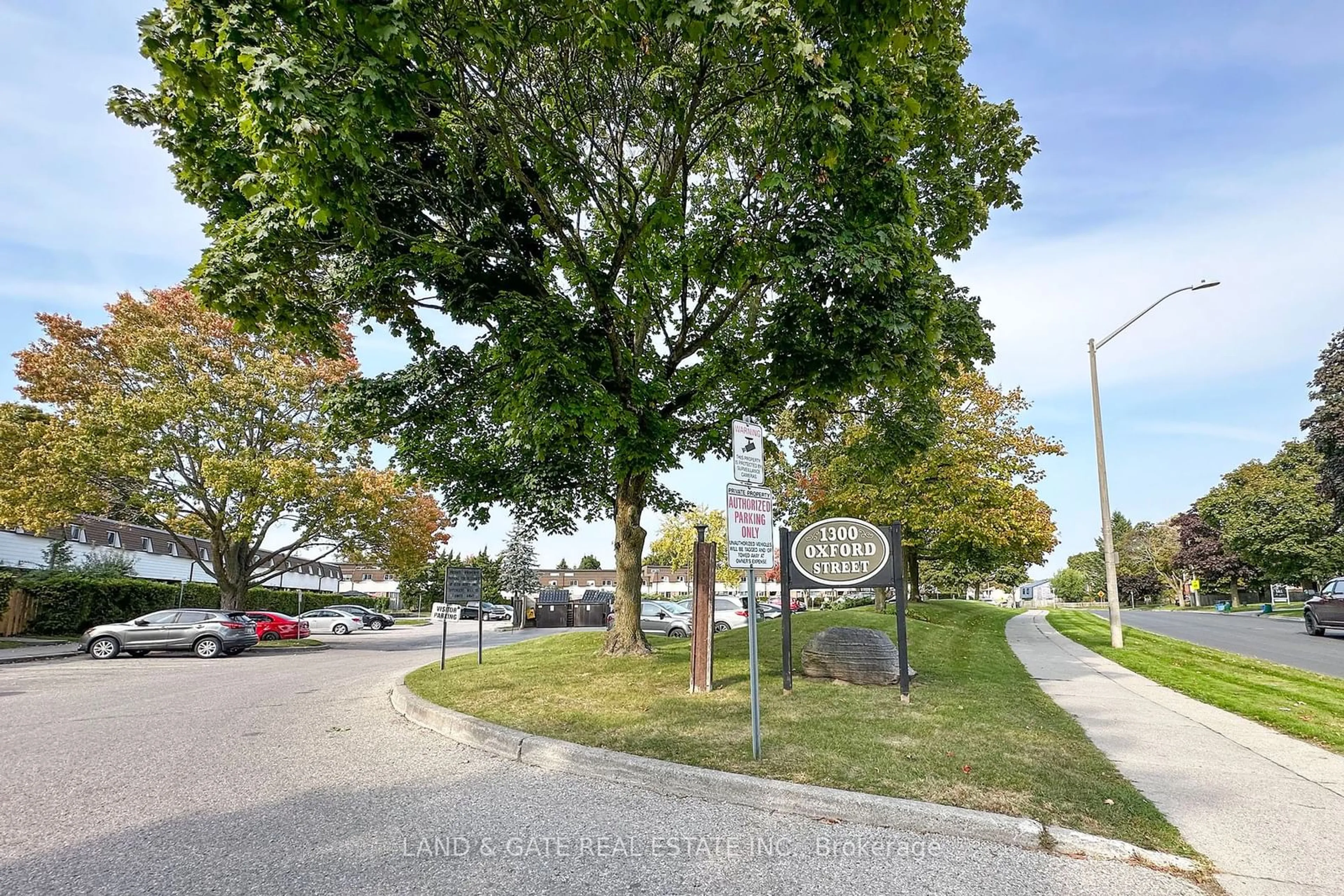 A pic from exterior of the house or condo, the street view for 1300 Oxford St #43, Oshawa Ontario L1J 6C5