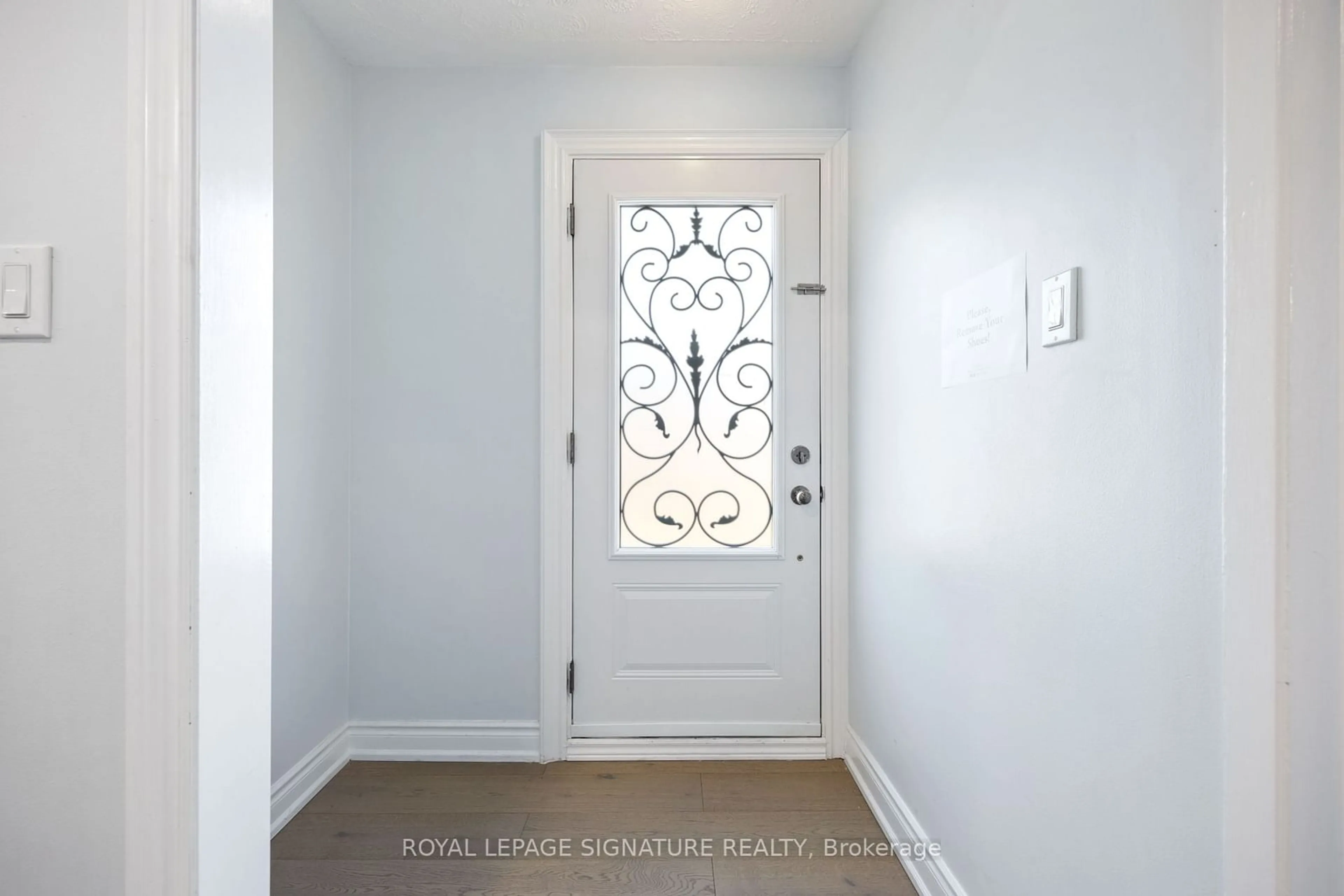 Indoor entryway, wood floors for 75 Admiral Rd, Ajax Ontario L1S 2N8