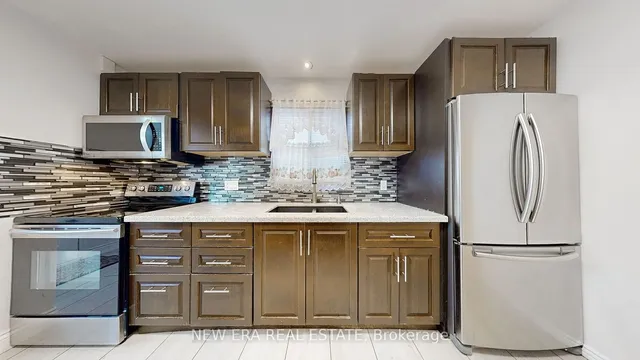 Additional property image - 1 Fairbourne Cres
