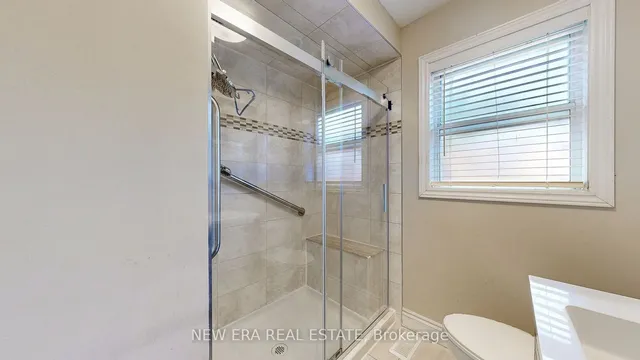 Additional property image - 1 Fairbourne Cres