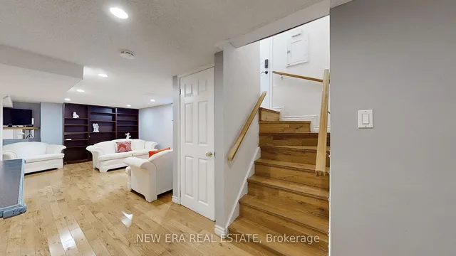 Additional property image - 1 Fairbourne Cres