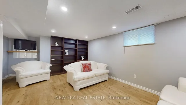 Additional property image - 1 Fairbourne Cres