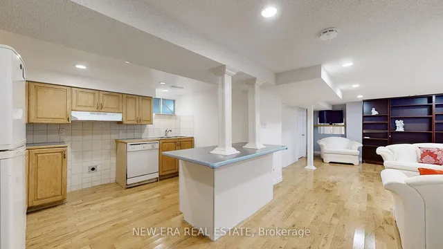 Additional property image - 1 Fairbourne Cres