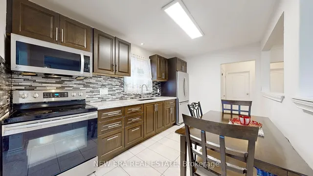 Additional property image - 1 Fairbourne Cres