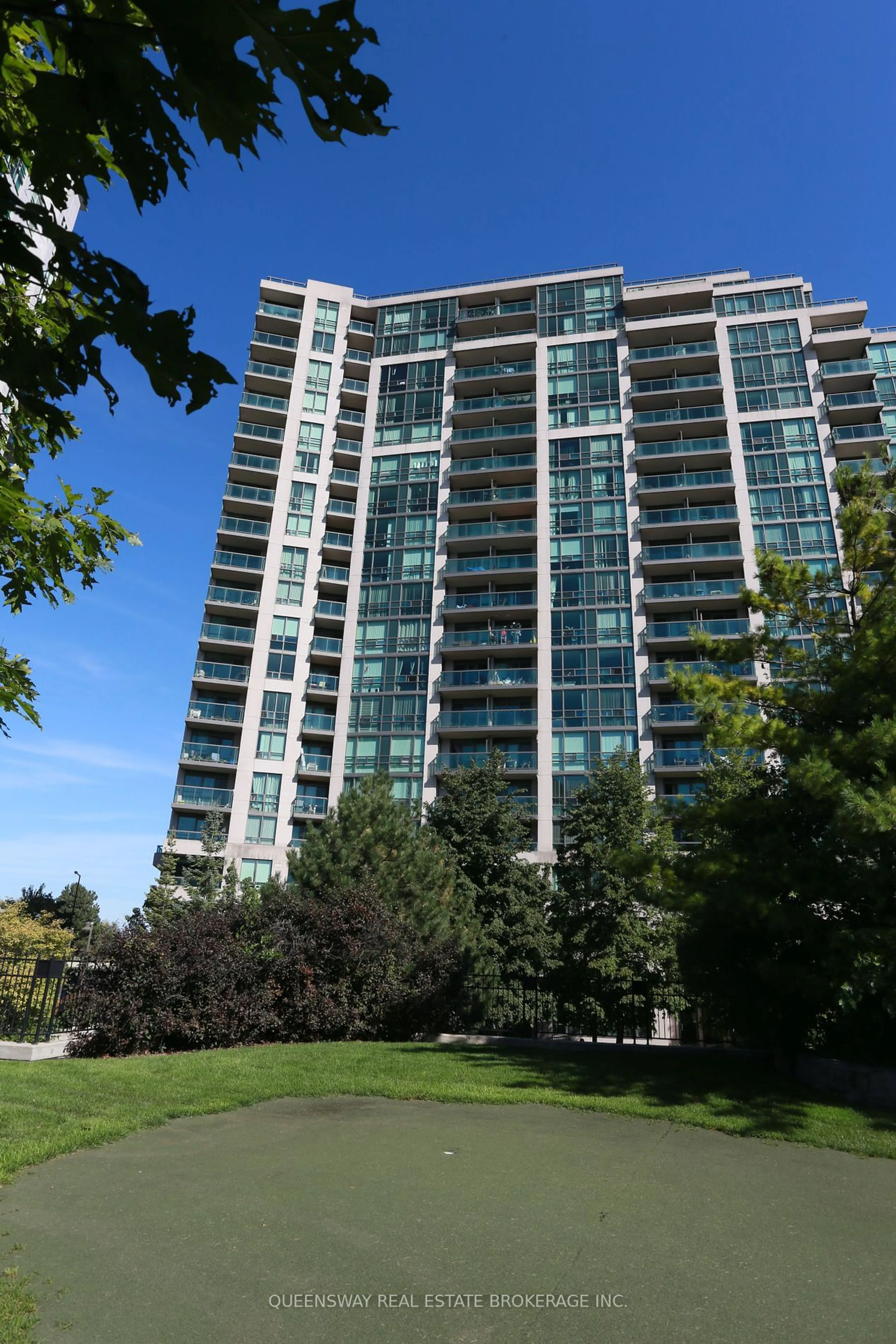 A pic from exterior of the house or condo, the front or back of building for 68 Grangeway Ave #803, Toronto Ontario M1H 0A1