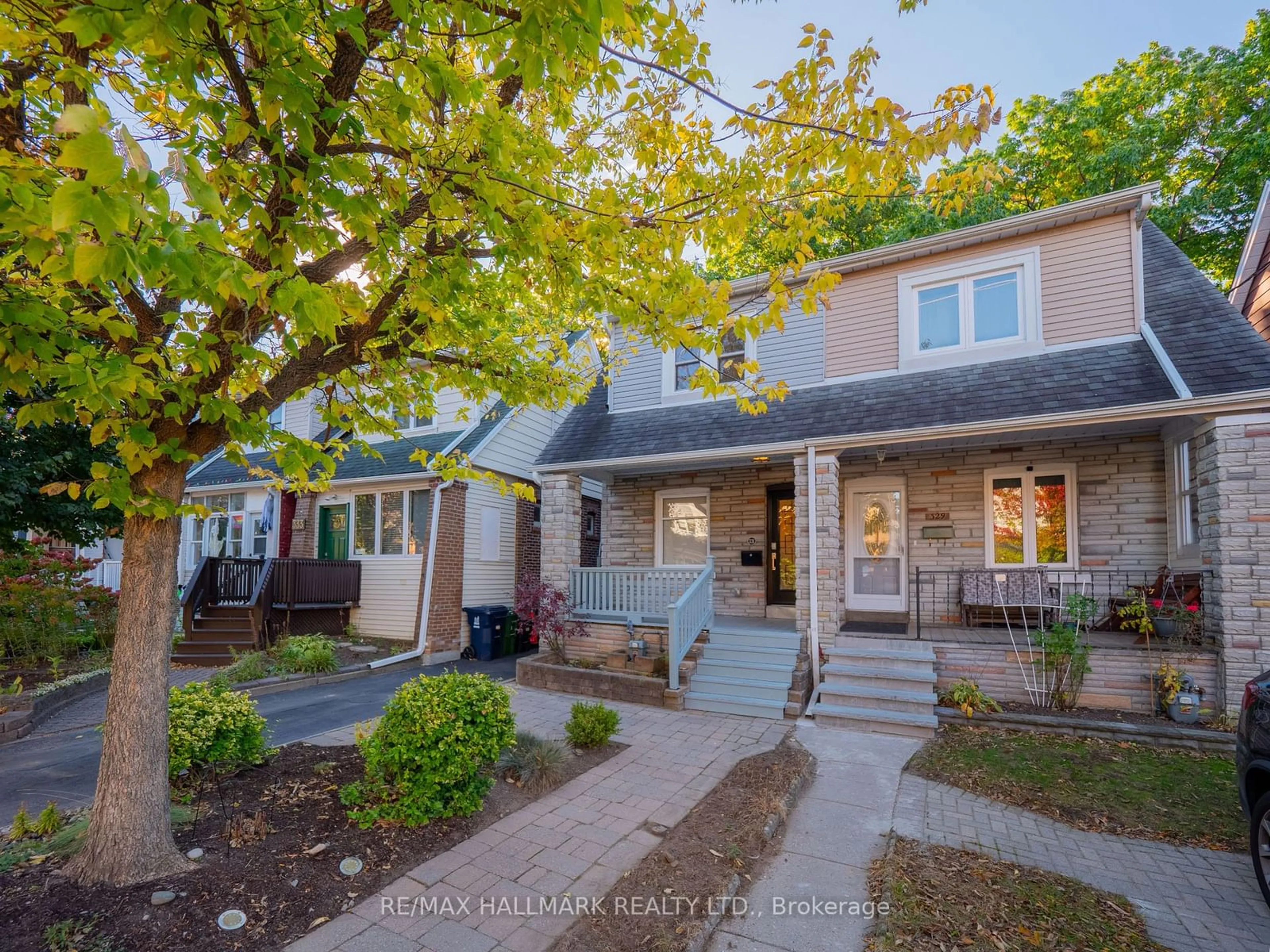 Frontside or backside of a home, the street view for 331 Springdale Blvd, Toronto Ontario M4C 2A3