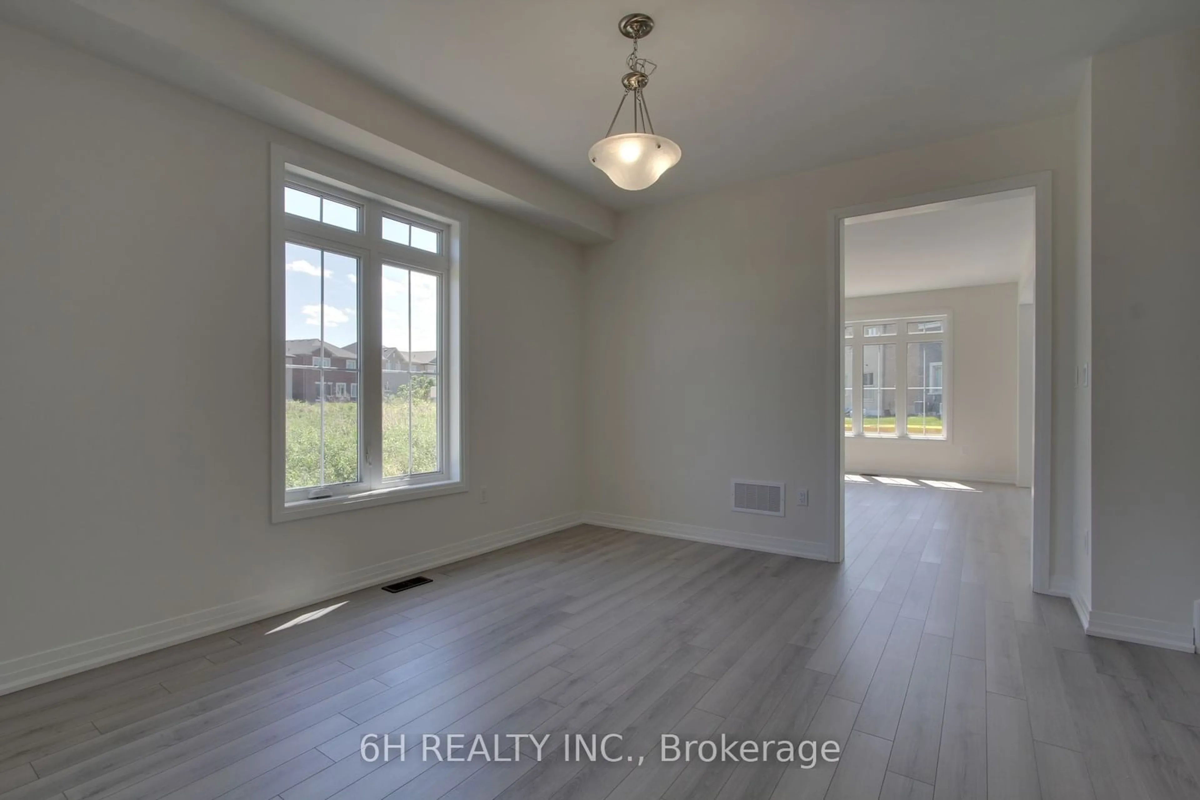 A pic of a room, wood floors for 2602 Hibiscus Dr, Pickering Ontario L1X 0L8