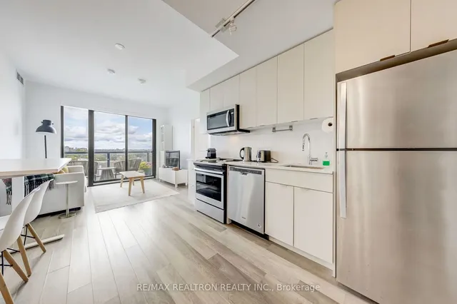 Additional property image - 2799 Kingston Rd Unit 907