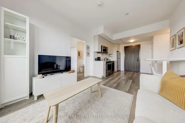 Additional property image - 2799 Kingston Rd Unit 907