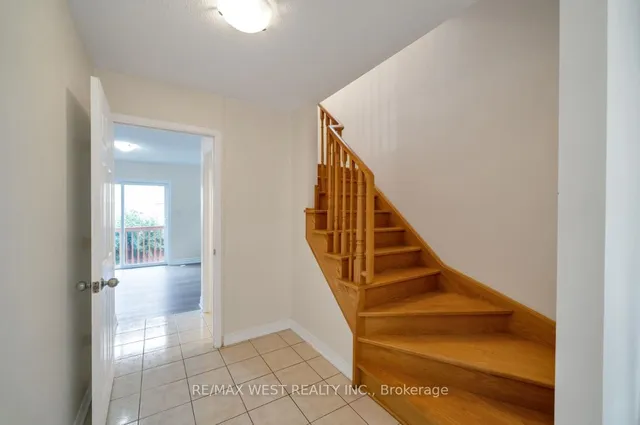 Additional property image - 6 Dale Ave