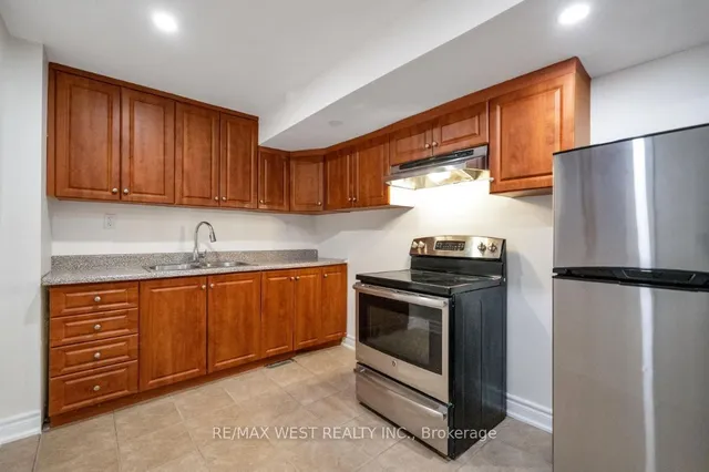 Additional property image - 6 Dale Ave