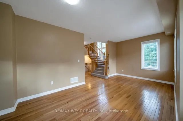 Additional property image - 6 Dale Ave