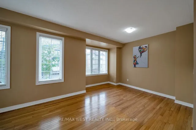Additional property image - 6 Dale Ave