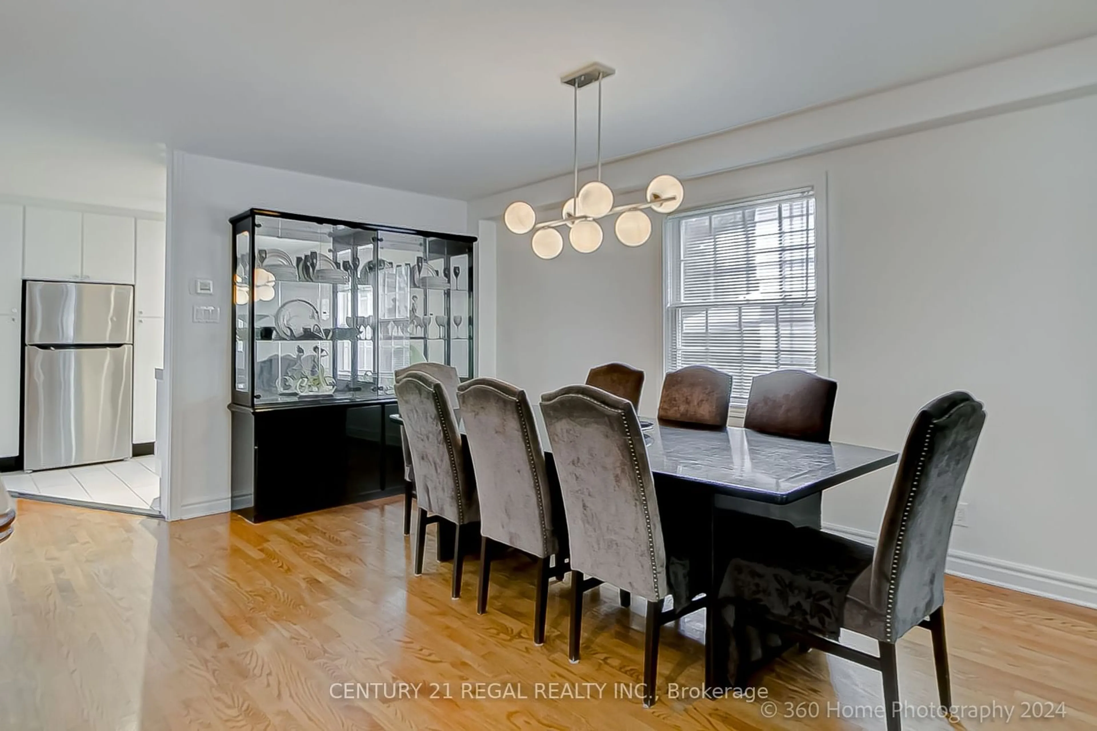 Dining room, wood floors for 2239 Gerrard St, Toronto Ontario M4E 2C9