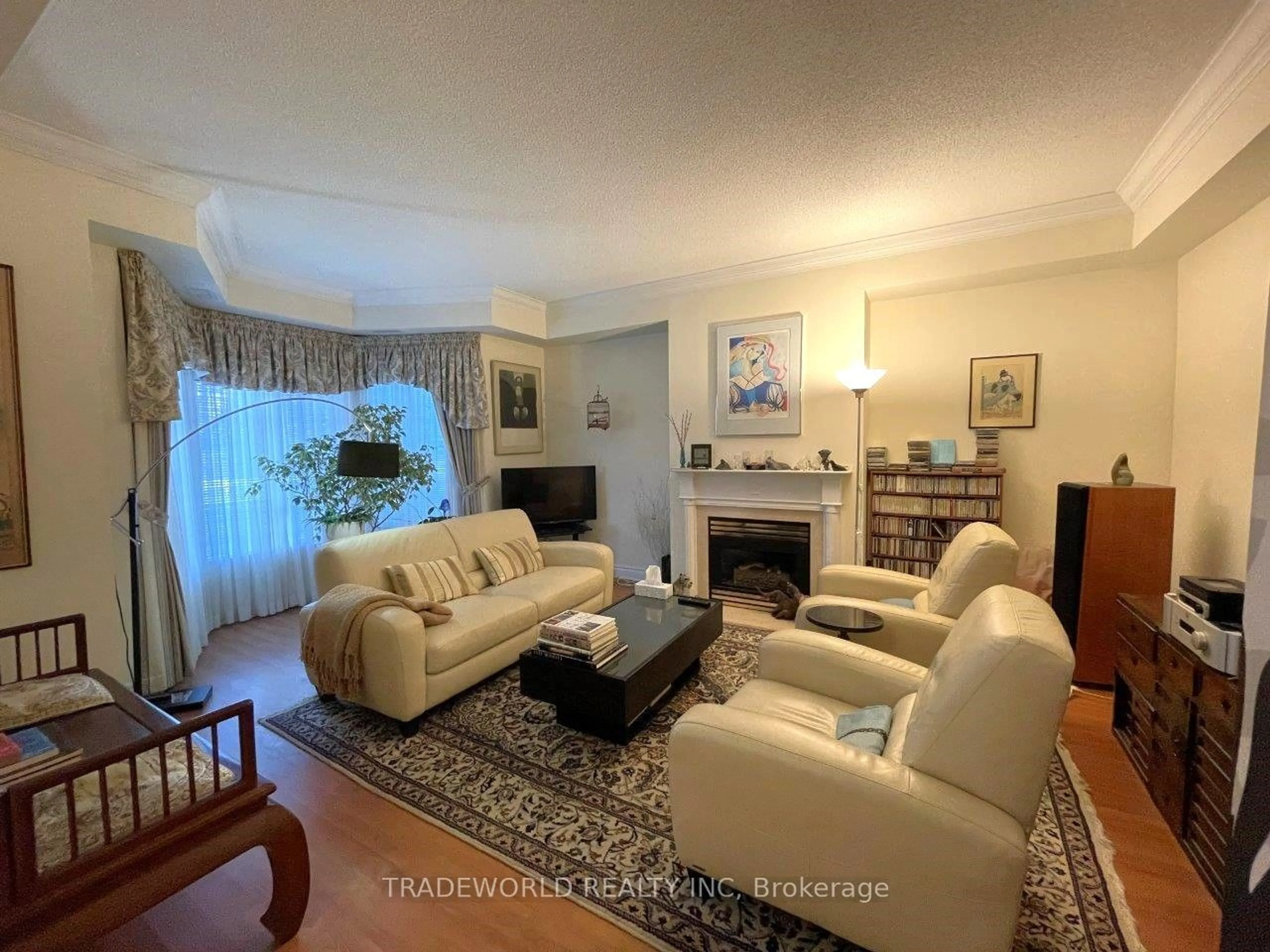 Living room, wood floors for 156 Bonis Ave, Toronto Ontario M1T 3V7