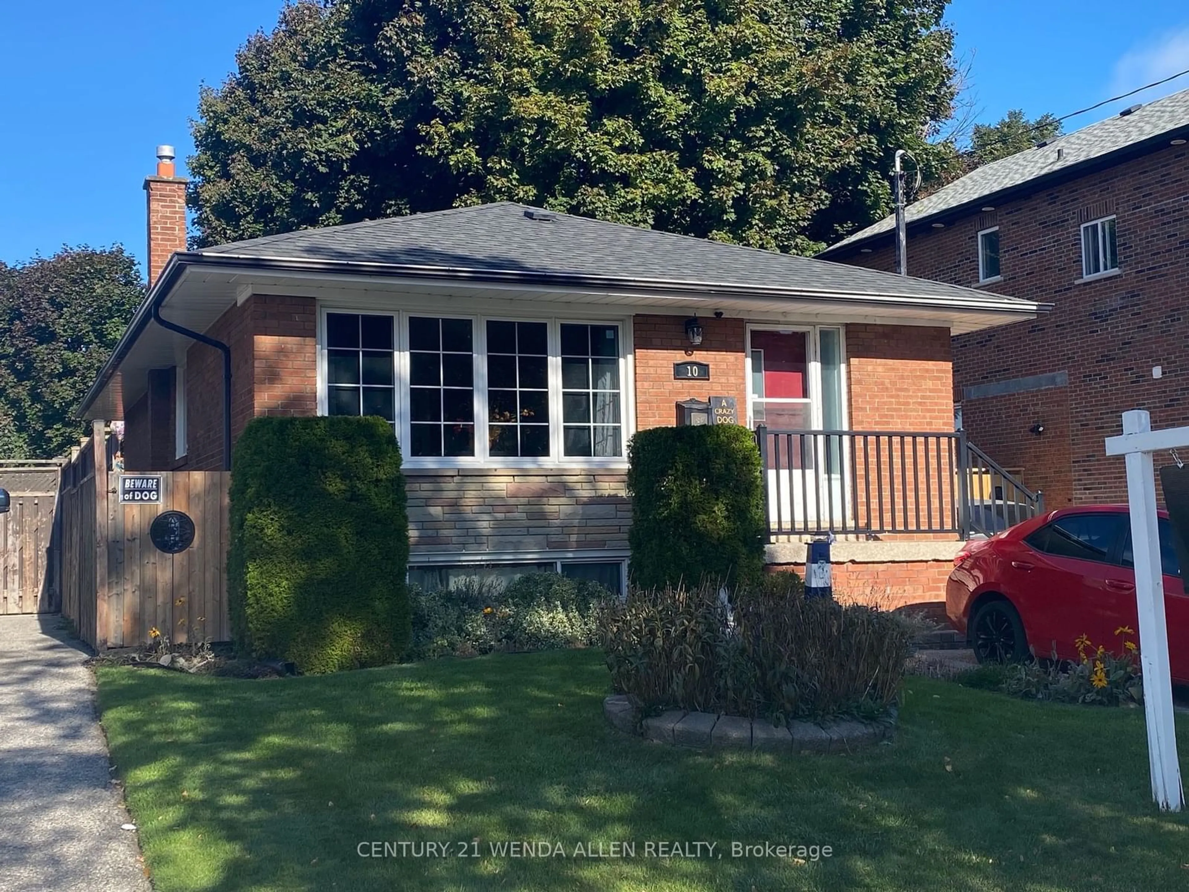 Frontside or backside of a home, cottage for 10 Janray Dr, Toronto Ontario M1G 1Y1