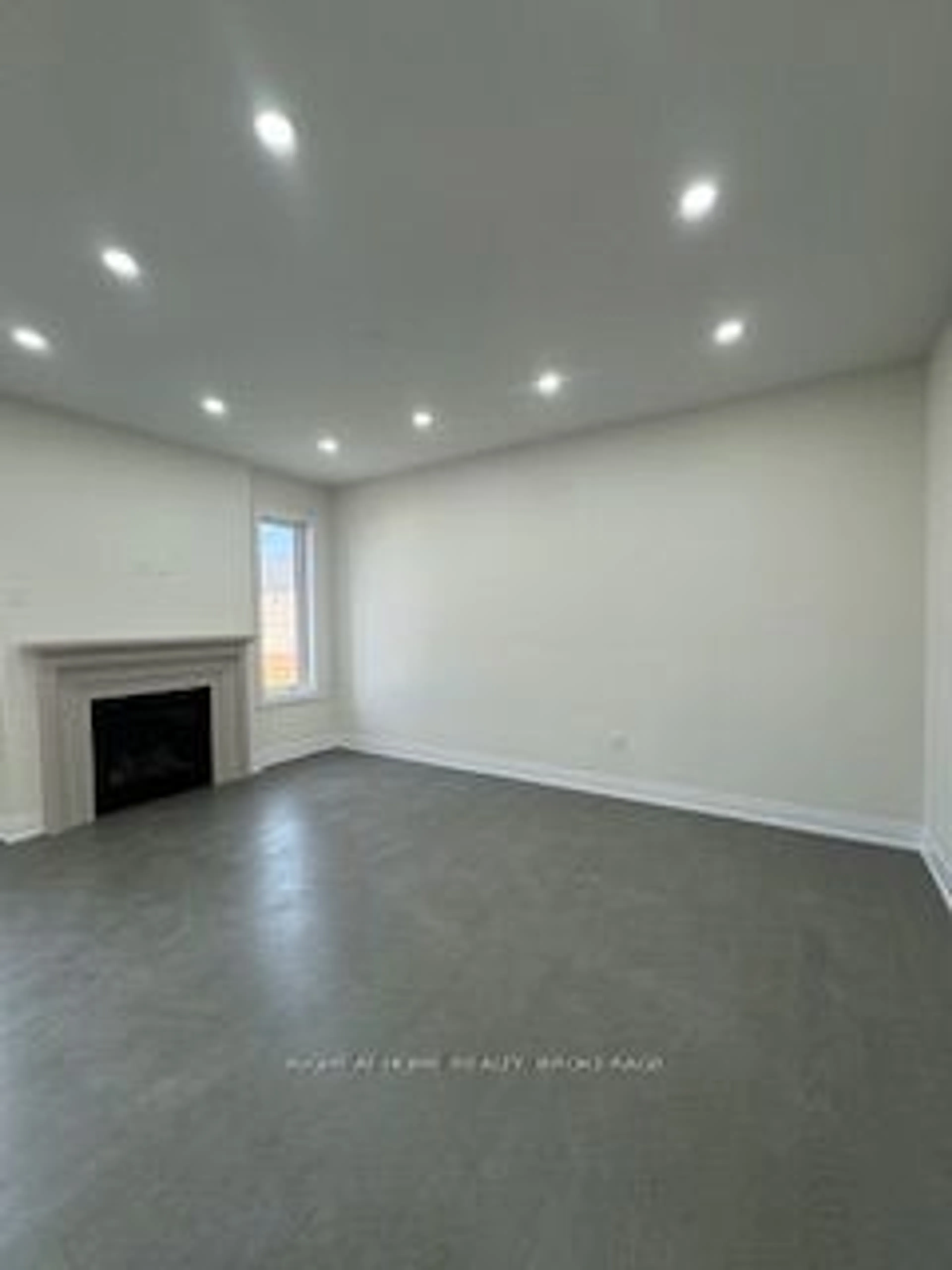 A pic of a room, not visible floor for 19 HOAD St, Clarington Ontario L1B 0W1