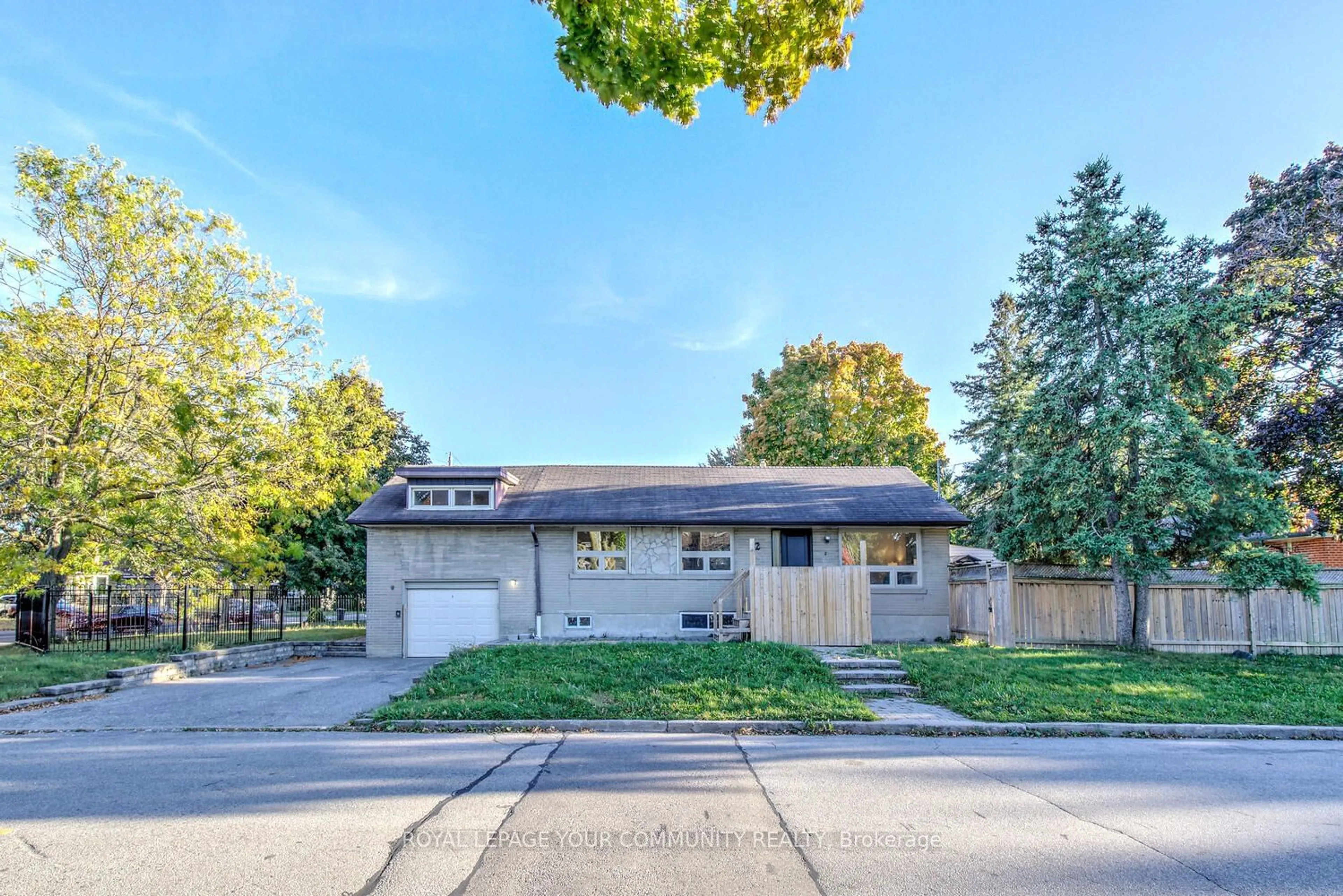 Frontside or backside of a home, the street view for 2 Christina Cres, Toronto Ontario M1R 4H6