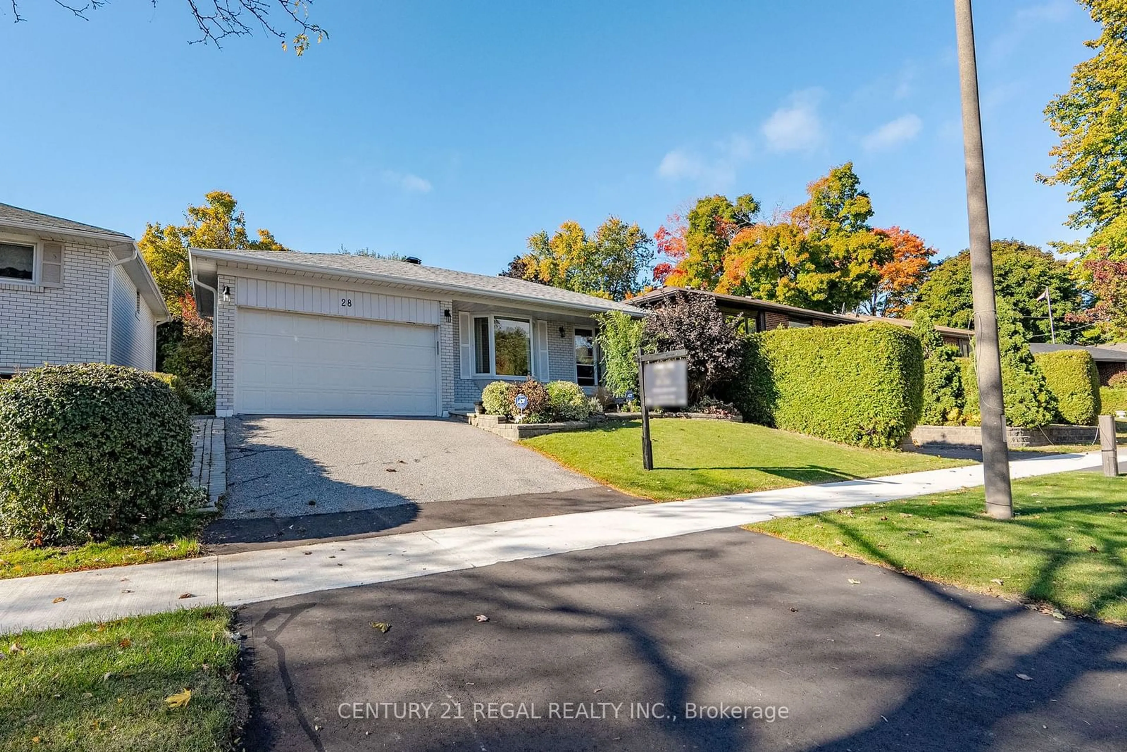 Frontside or backside of a home, the street view for 28 Wichey Rd, Toronto Ontario M1C 2H6