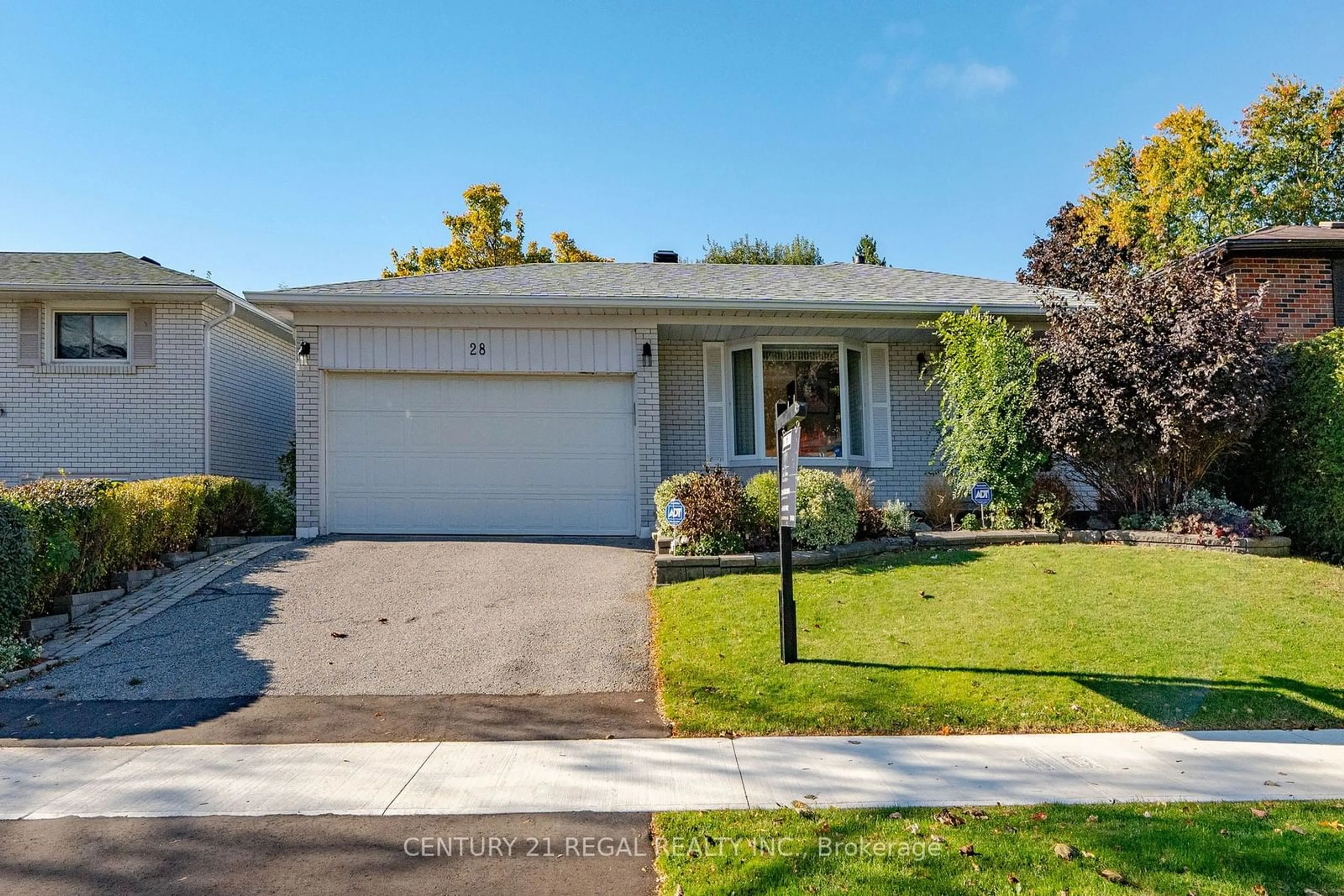 Frontside or backside of a home, the street view for 28 Wichey Rd, Toronto Ontario M1C 2H6