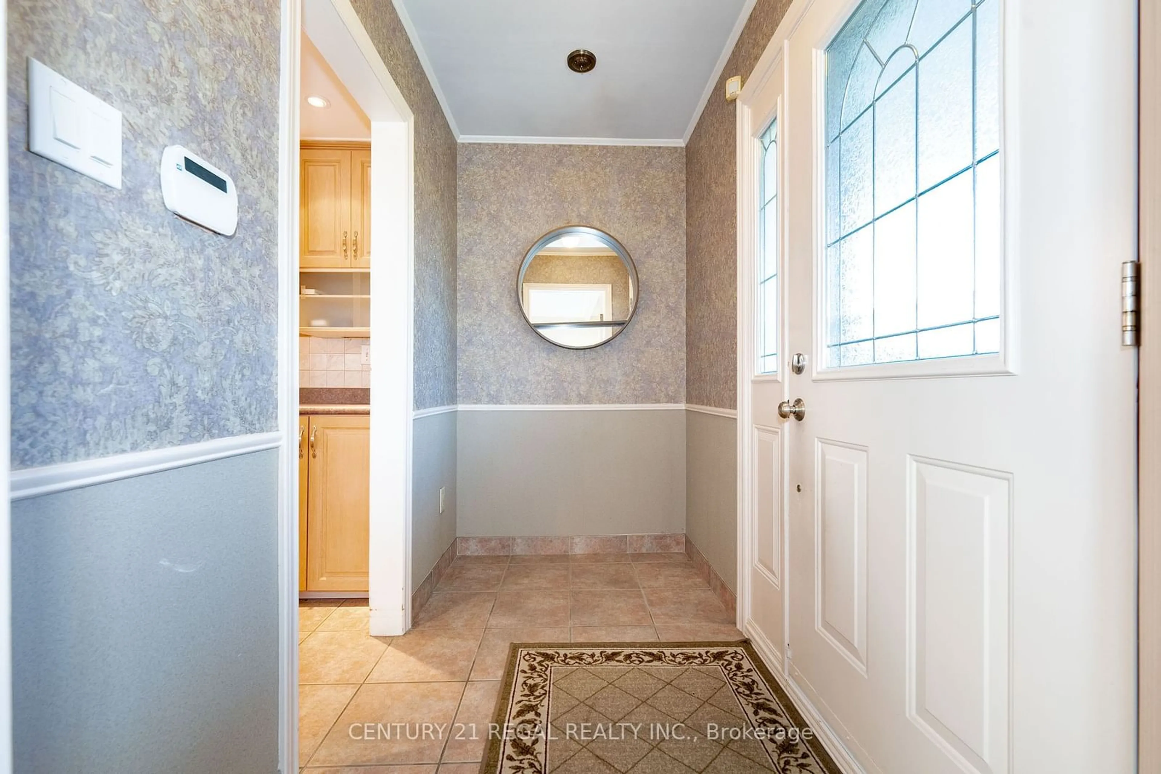 Bathroom, ceramic floors for 28 Wichey Rd, Toronto Ontario M1C 2H6