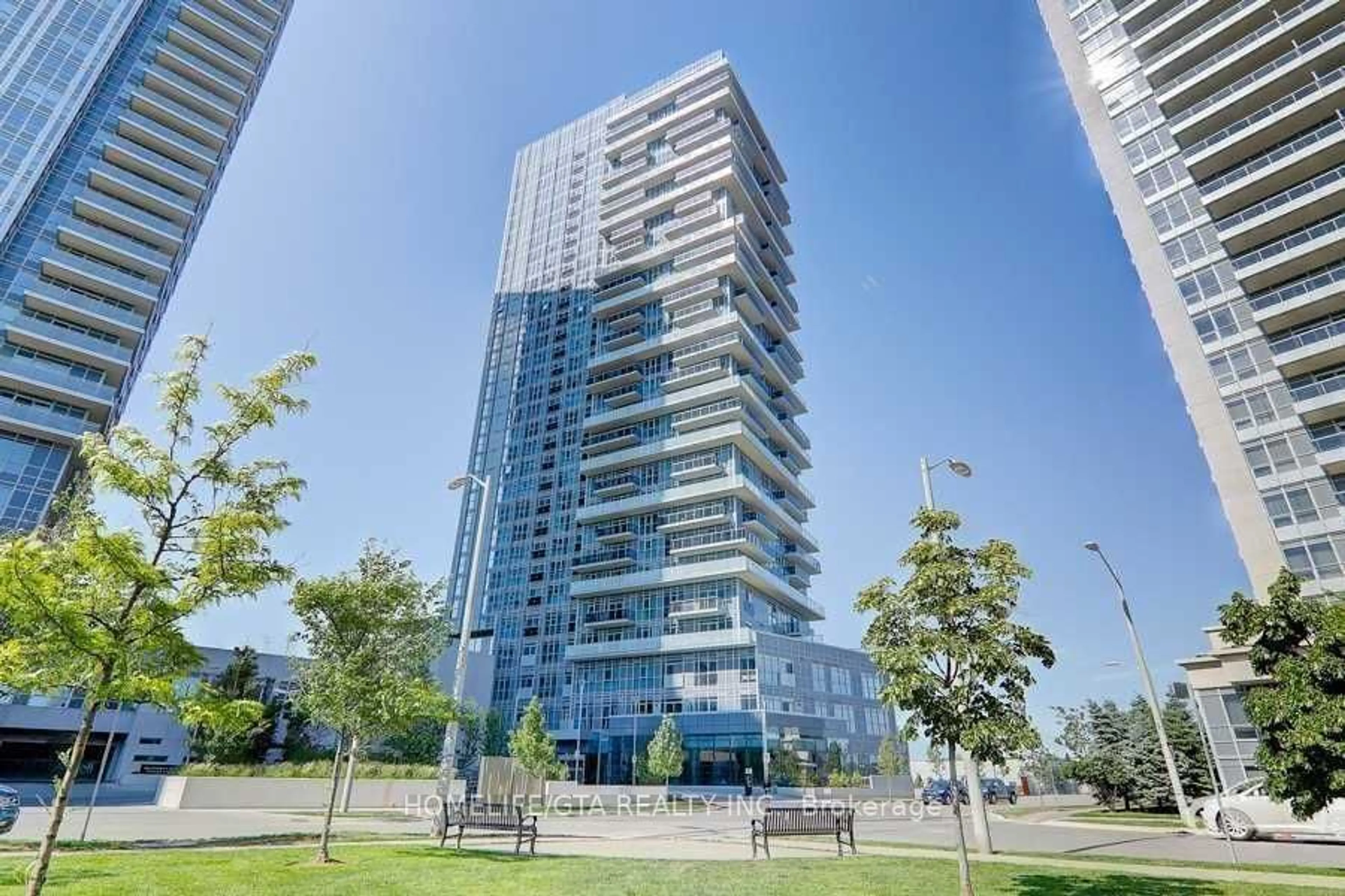 A pic from exterior of the house or condo, the front or back of building for 225 Village Green Sq #2504, Toronto Ontario M1S 0N4