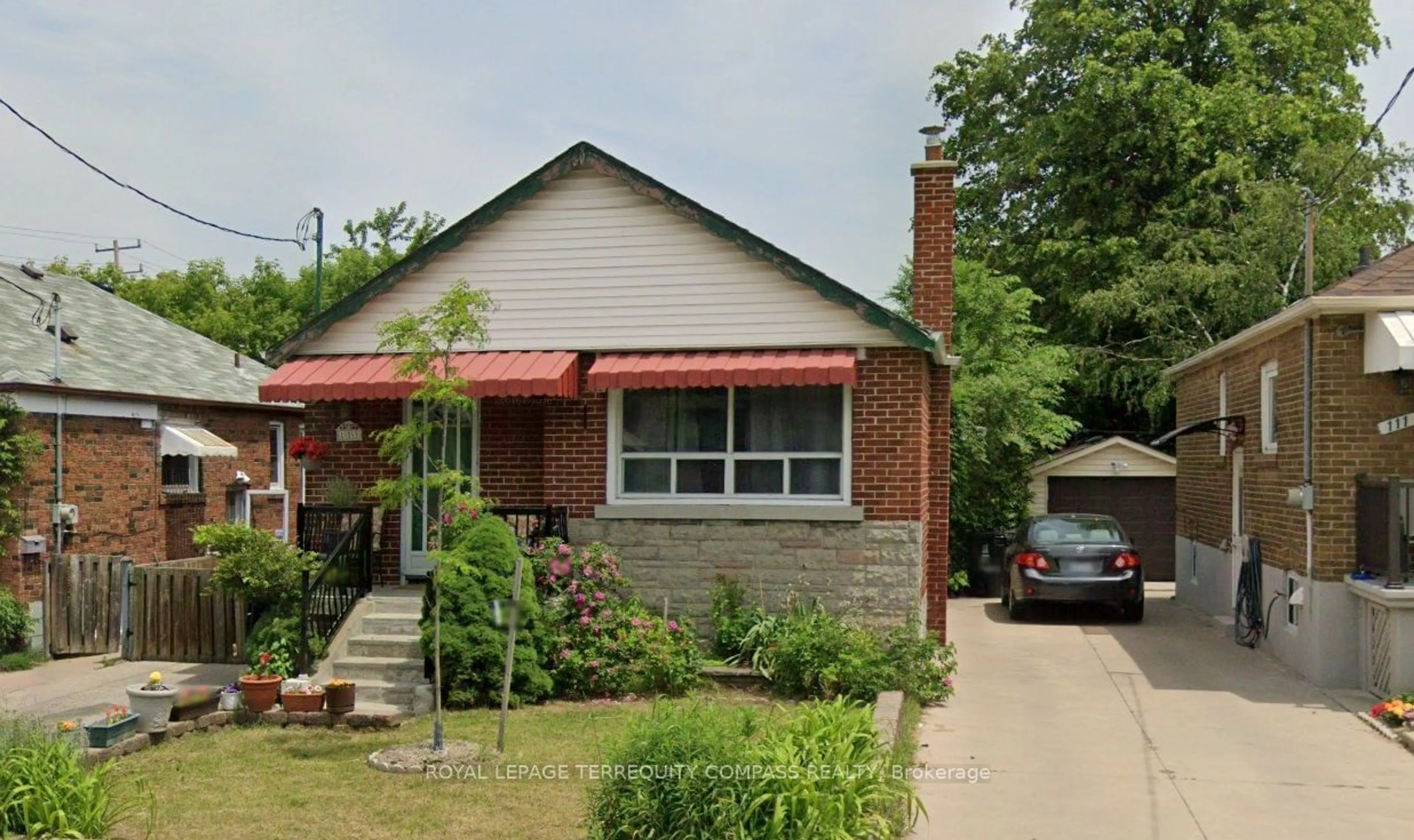 Frontside or backside of a home, cottage for 113 Lankin Blvd, Toronto Ontario M4J 4X2