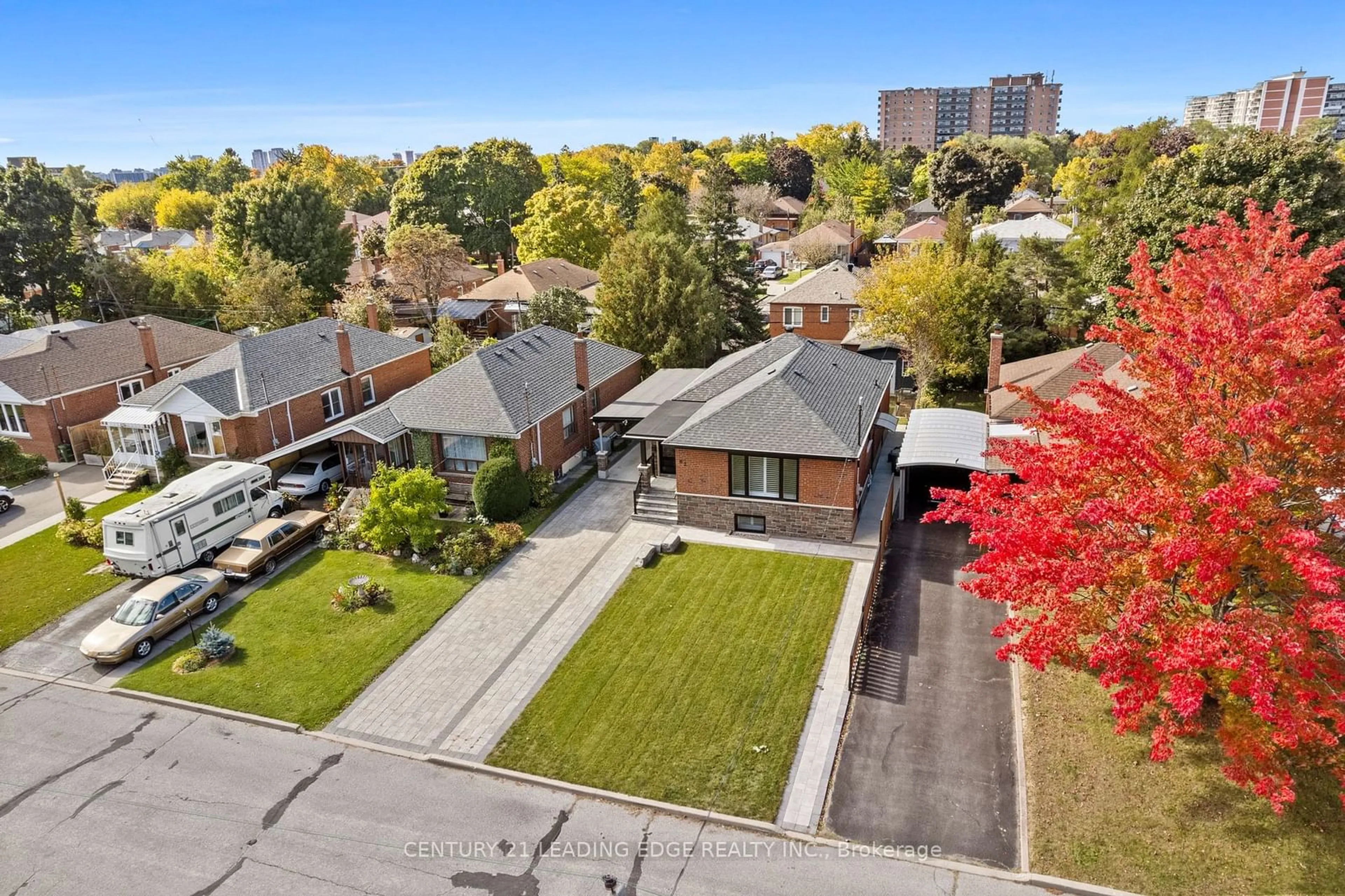 A pic from exterior of the house or condo, the street view for 82 Lynvalley Cres, Toronto Ontario M1R 2V4