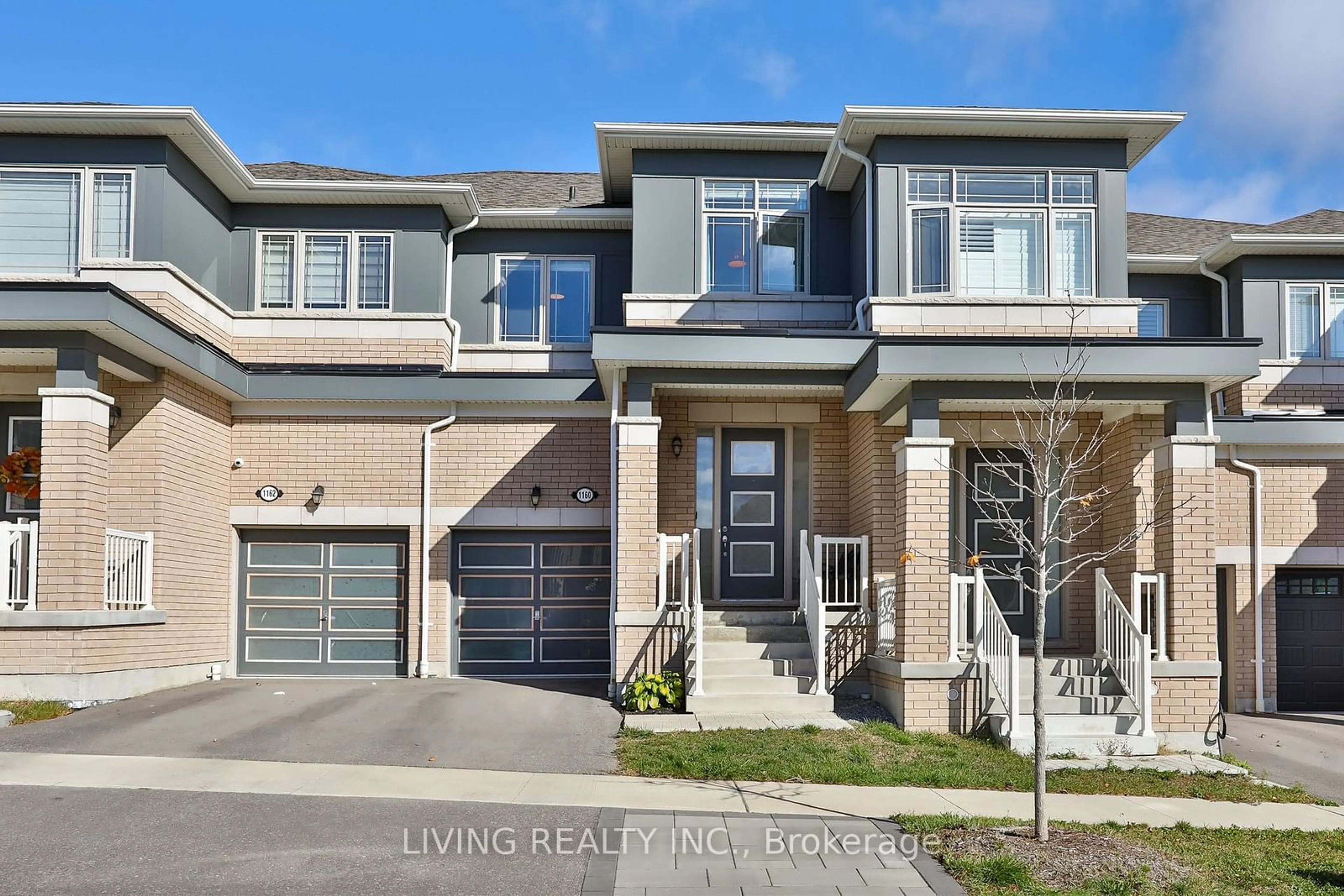 A pic from exterior of the house or condo, mountain for 1160 Sepia Sq, Pickering Ontario L1X 0H1