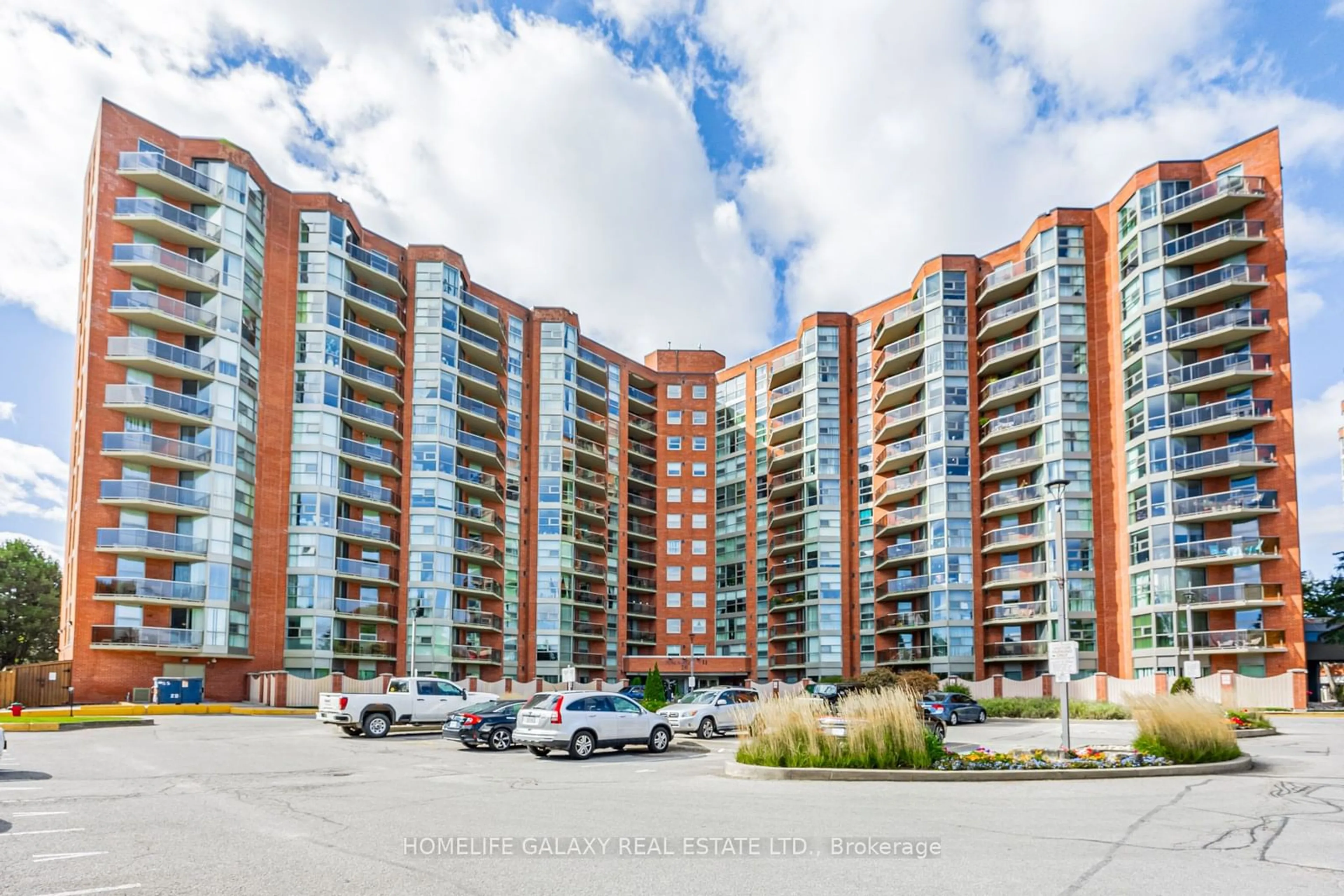 A pic from exterior of the house or condo, the street view for 20 Dean Park Rd #105, Toronto Ontario M1B 3G9