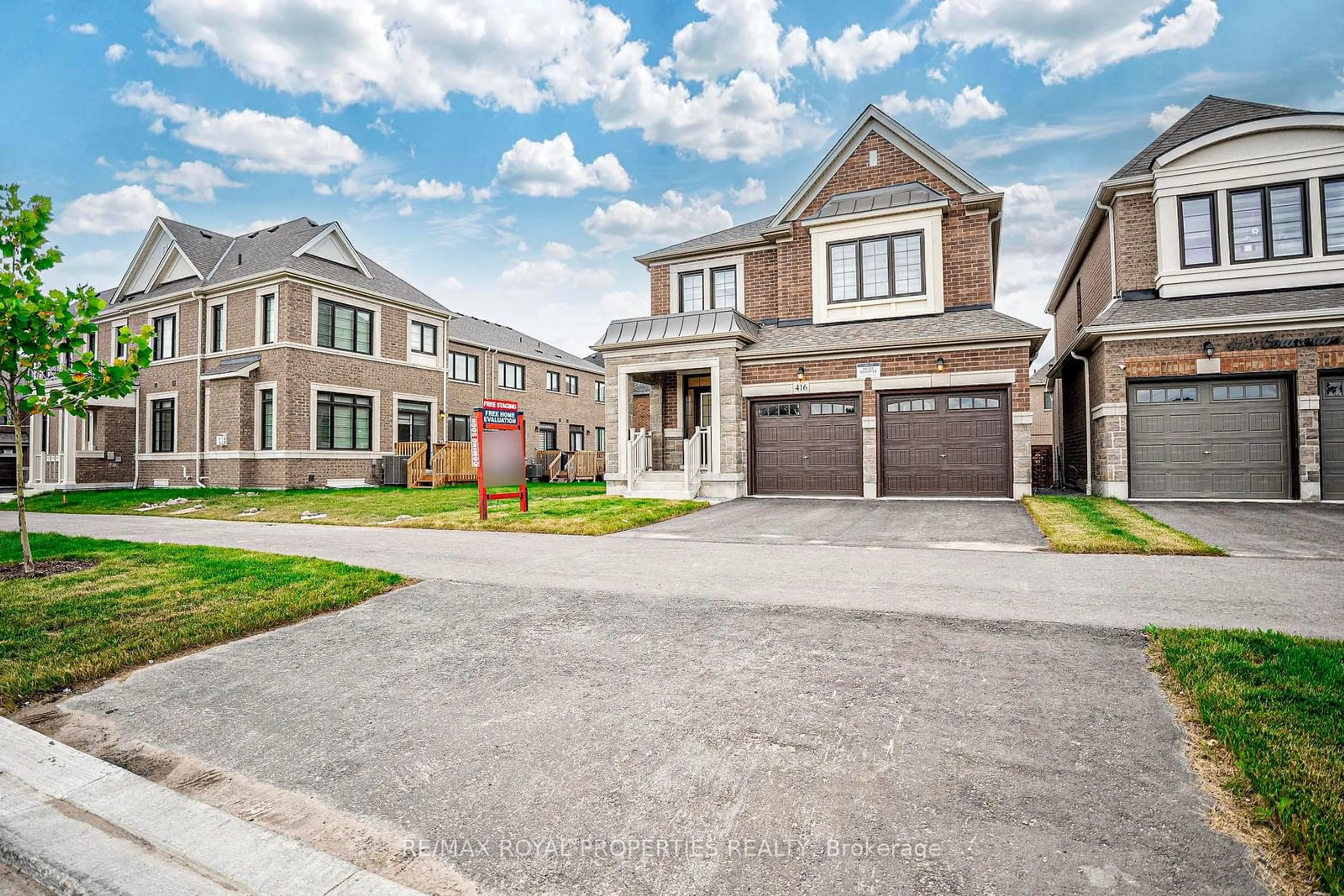 Frontside or backside of a home, the street view for 416 Coronation Rd, Whitby Ontario L1P 1Y2