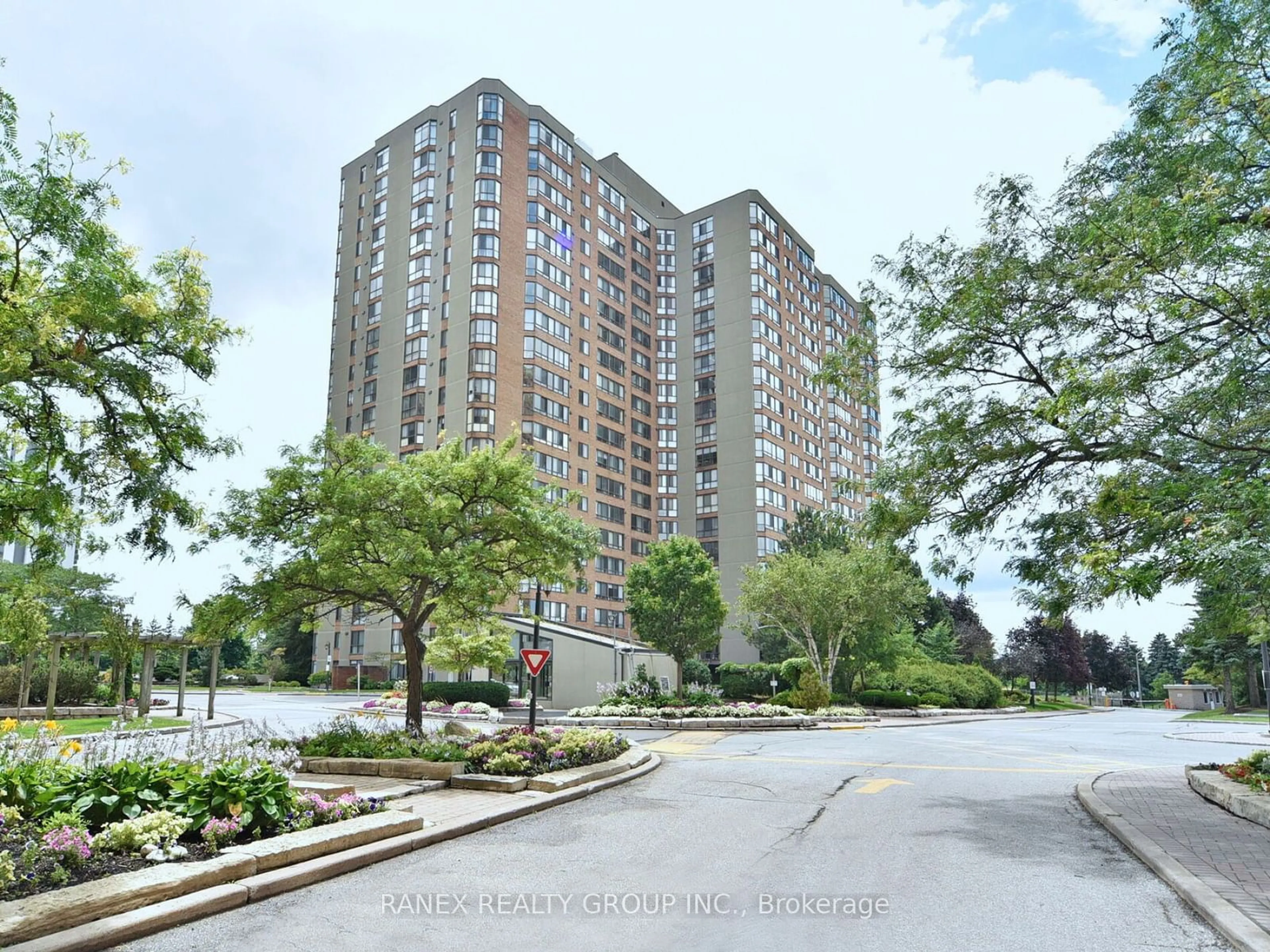 A pic from exterior of the house or condo, the front or back of building for 55 Bamburgh Circ #211, Toronto Ontario M1W 3V4