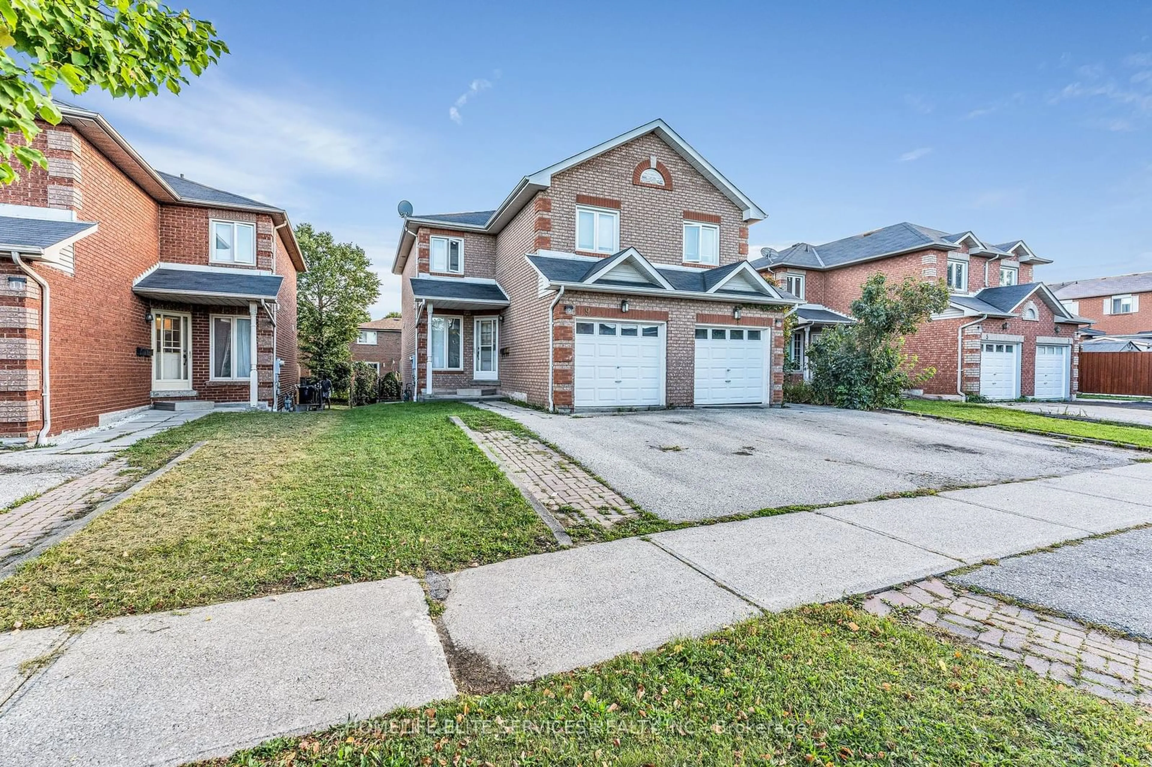 Frontside or backside of a home, the street view for 9 Lenthall Ave, Toronto Ontario M1B 2C7