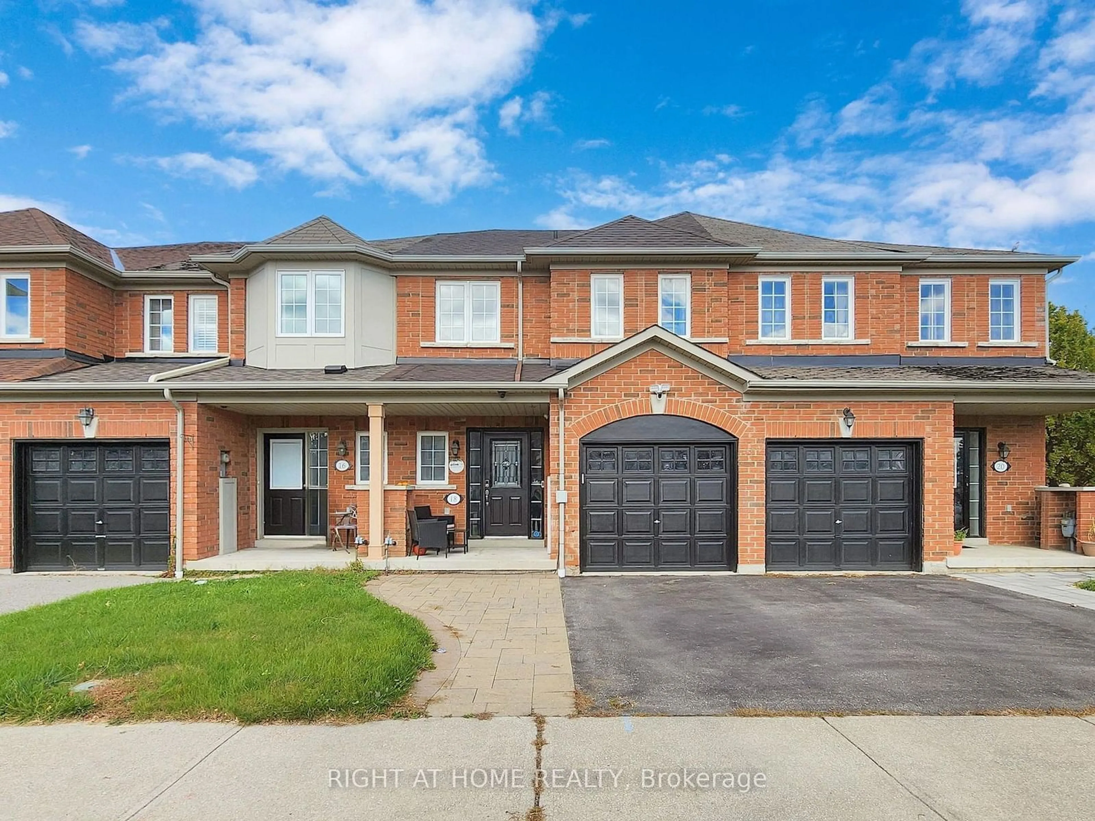 Home with brick exterior material for 18 Brind-Sheridan Crt, Ajax Ontario L1S 0A2