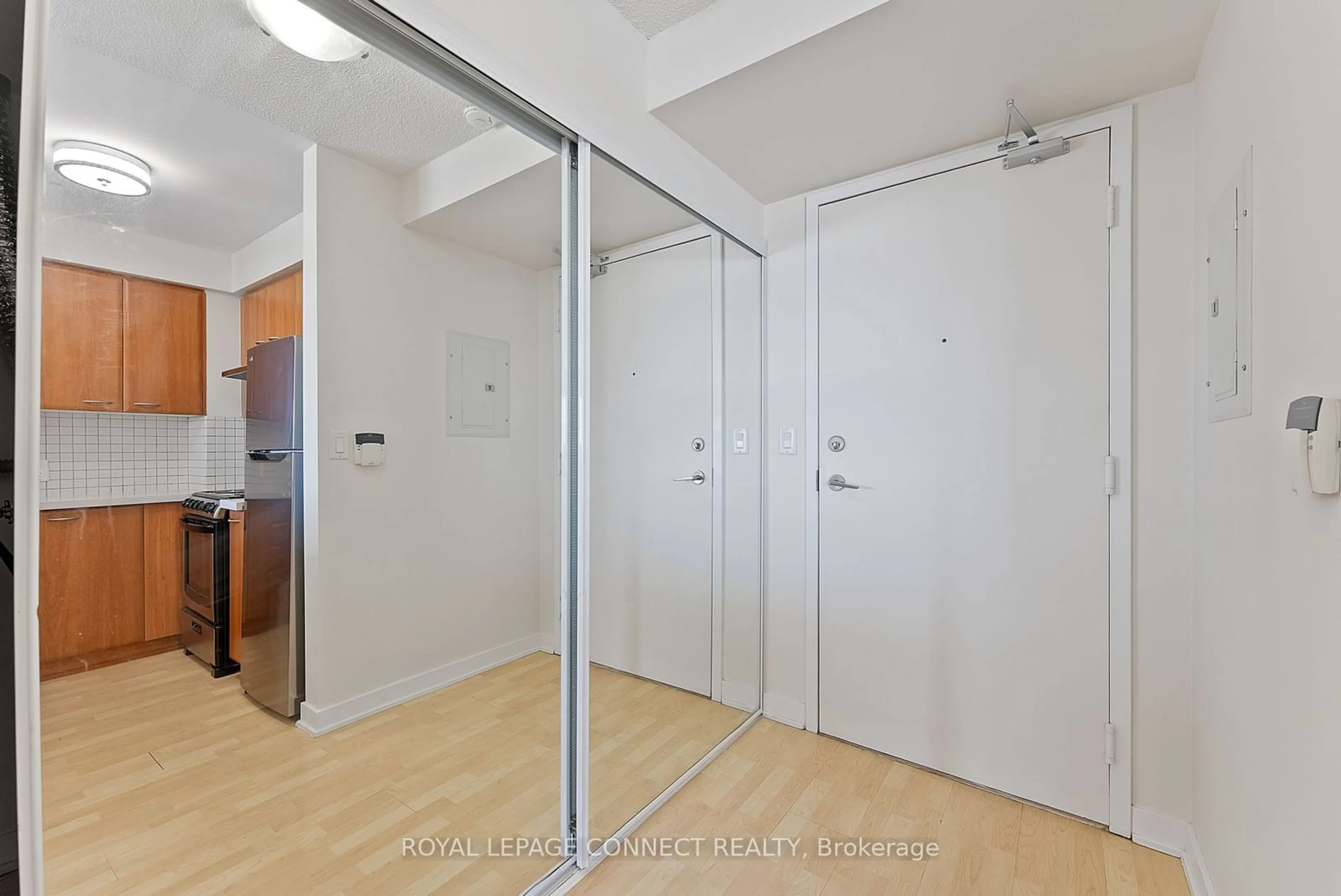 Storage room or clothes room or walk-in closet for 36 Lee Centre Dr #1712, Toronto Ontario M1H 3K2