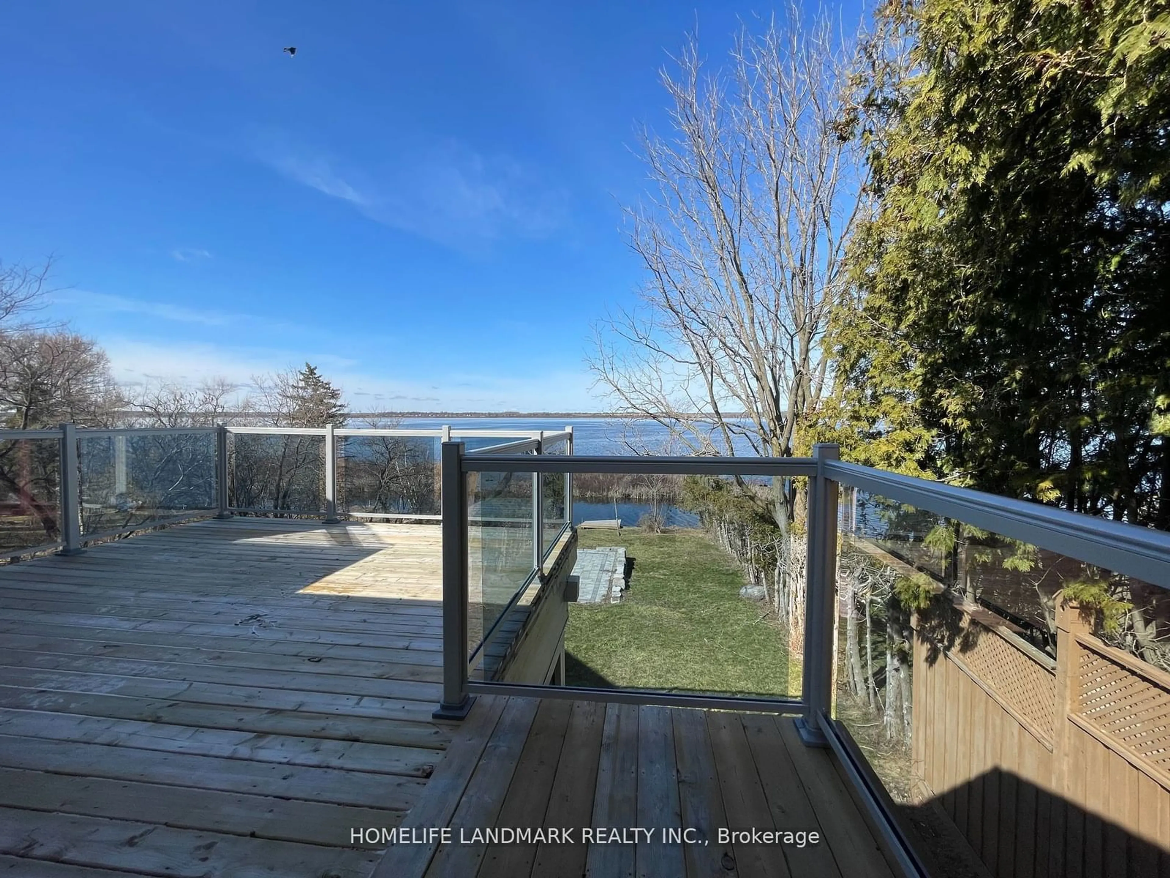 Balcony in the apartment, the fenced backyard for 334 Fralick's Beach Rd, Scugog Ontario L9L 1B6