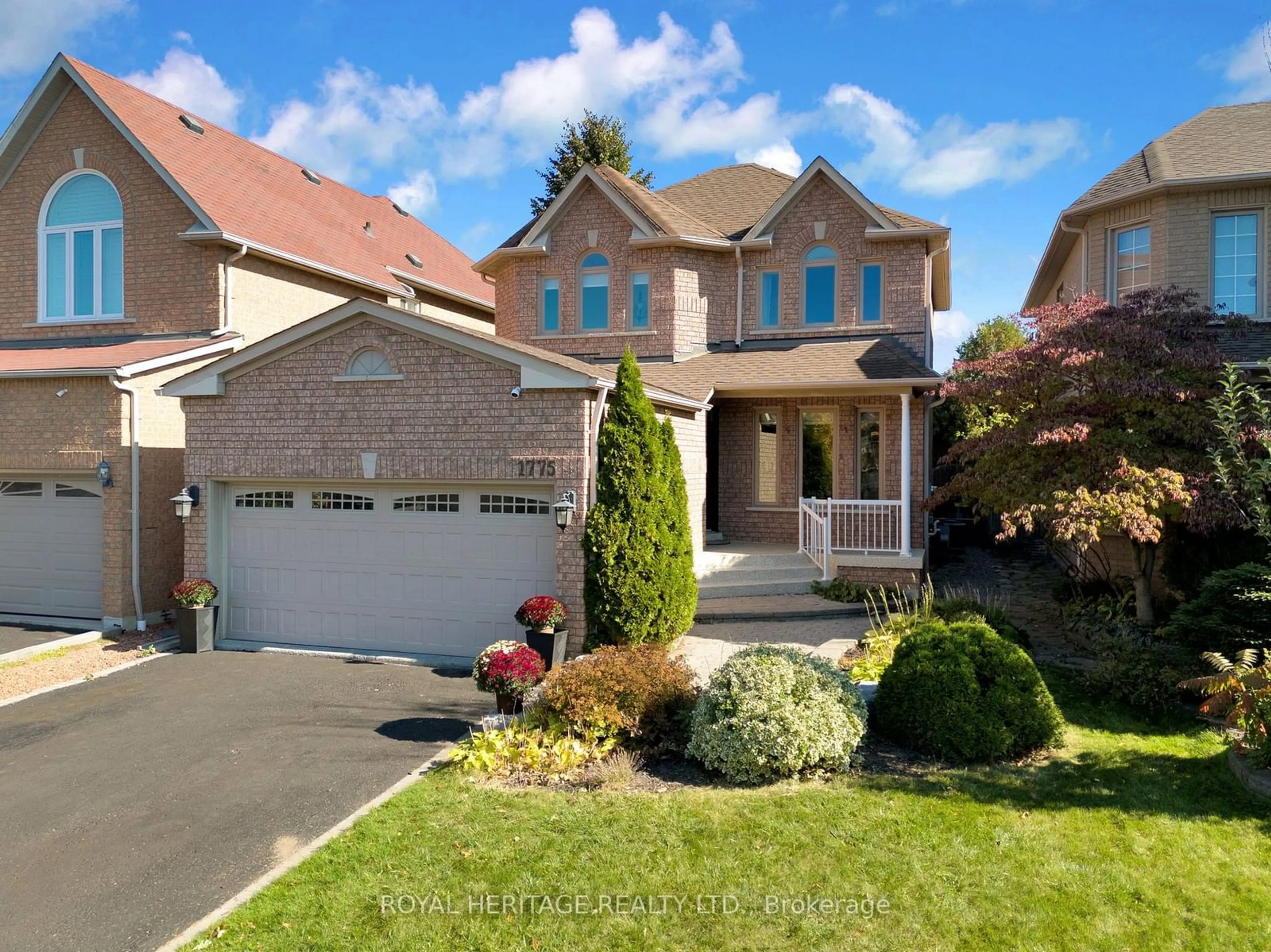 Frontside or backside of a home, the street view for 1775 Autumn Cres, Pickering Ontario L1V 6X2