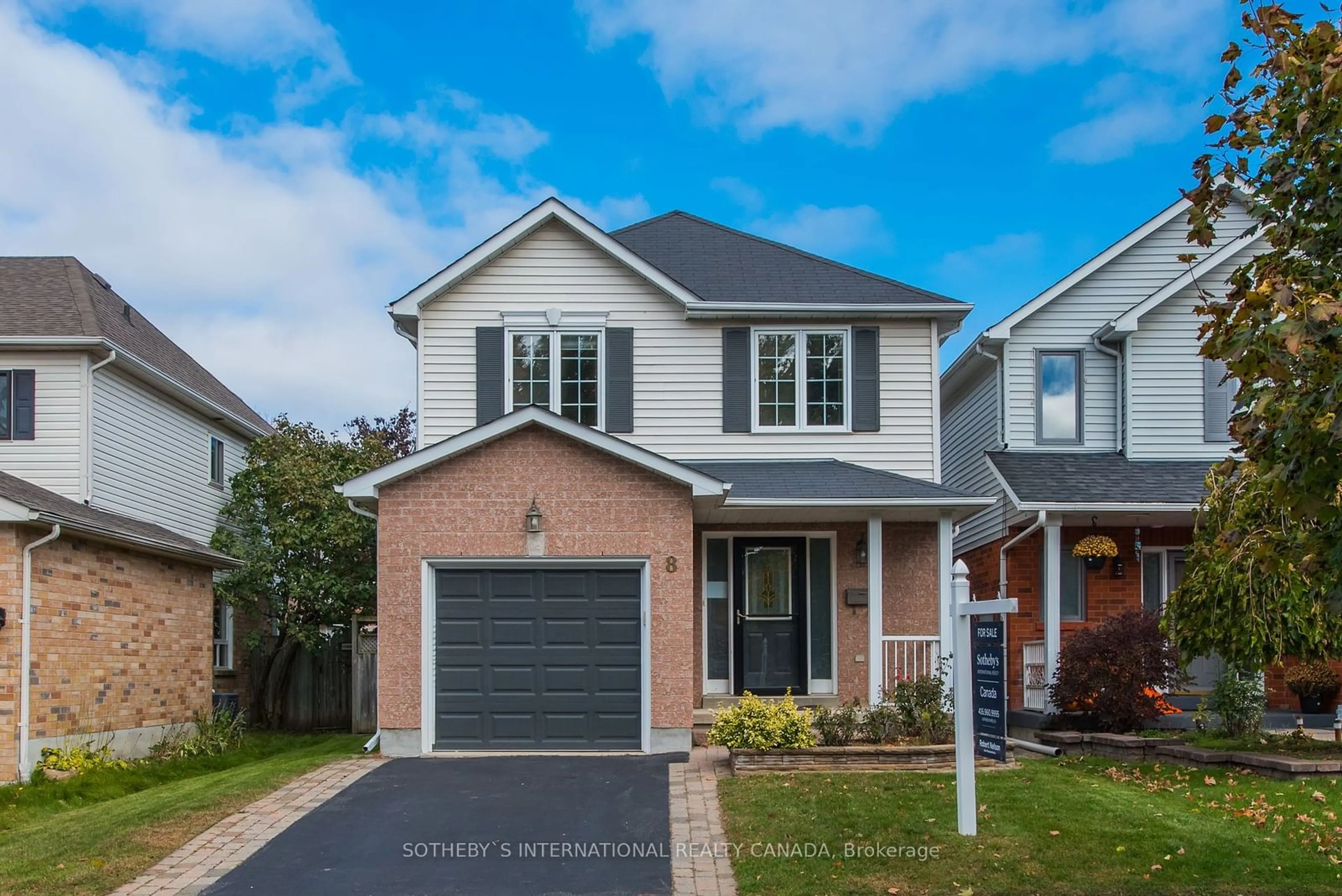 Frontside or backside of a home, cottage for 8 Brownstone Cres, Clarington Ontario L1E 2Y1