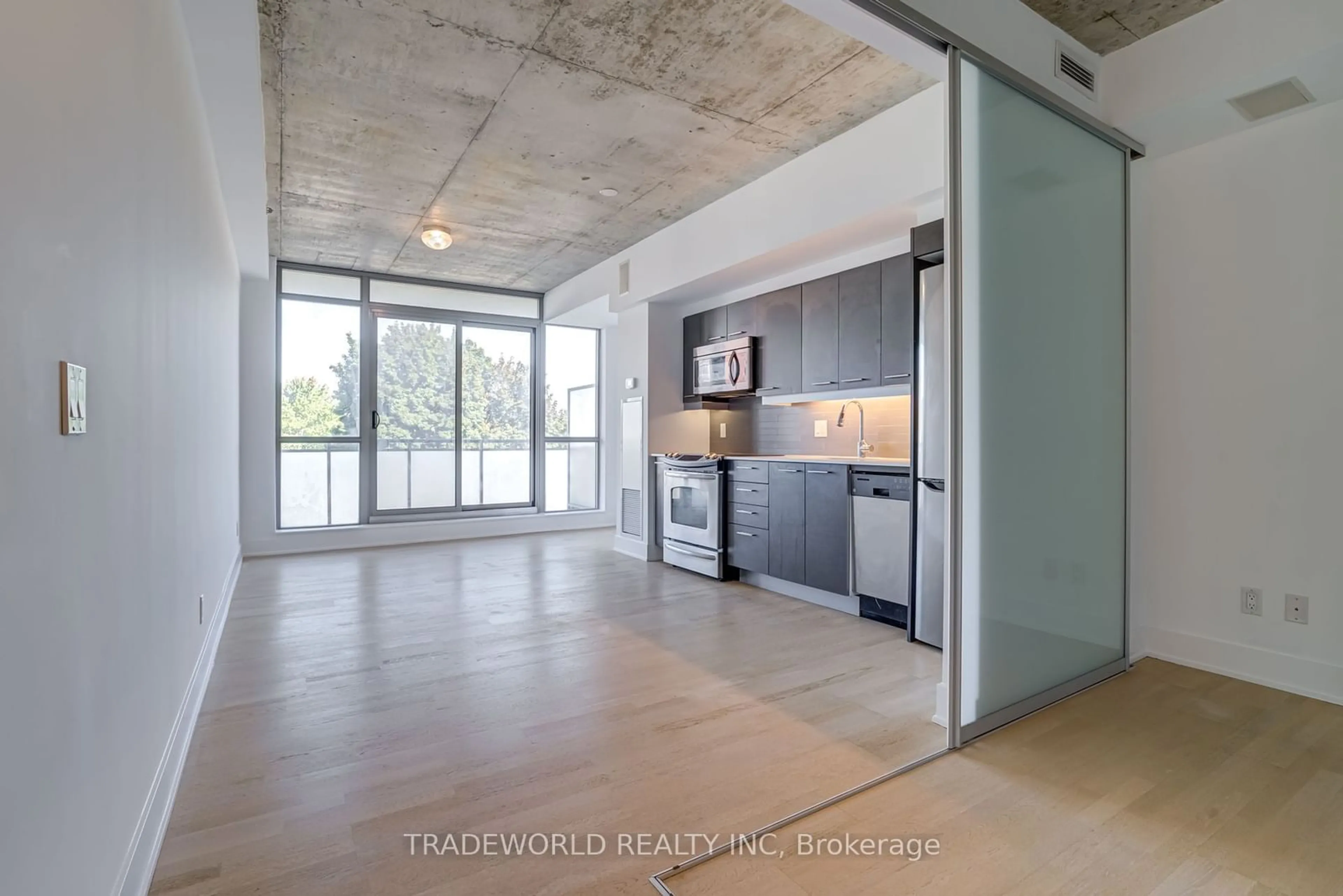 Open concept kitchen for 630 Queen St #308, Toronto Ontario M4M 1G3