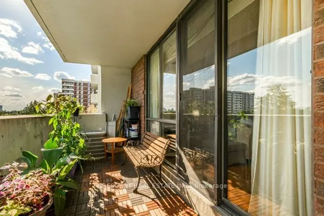 Additional property image - 10 Stonehill Crt Unit 611