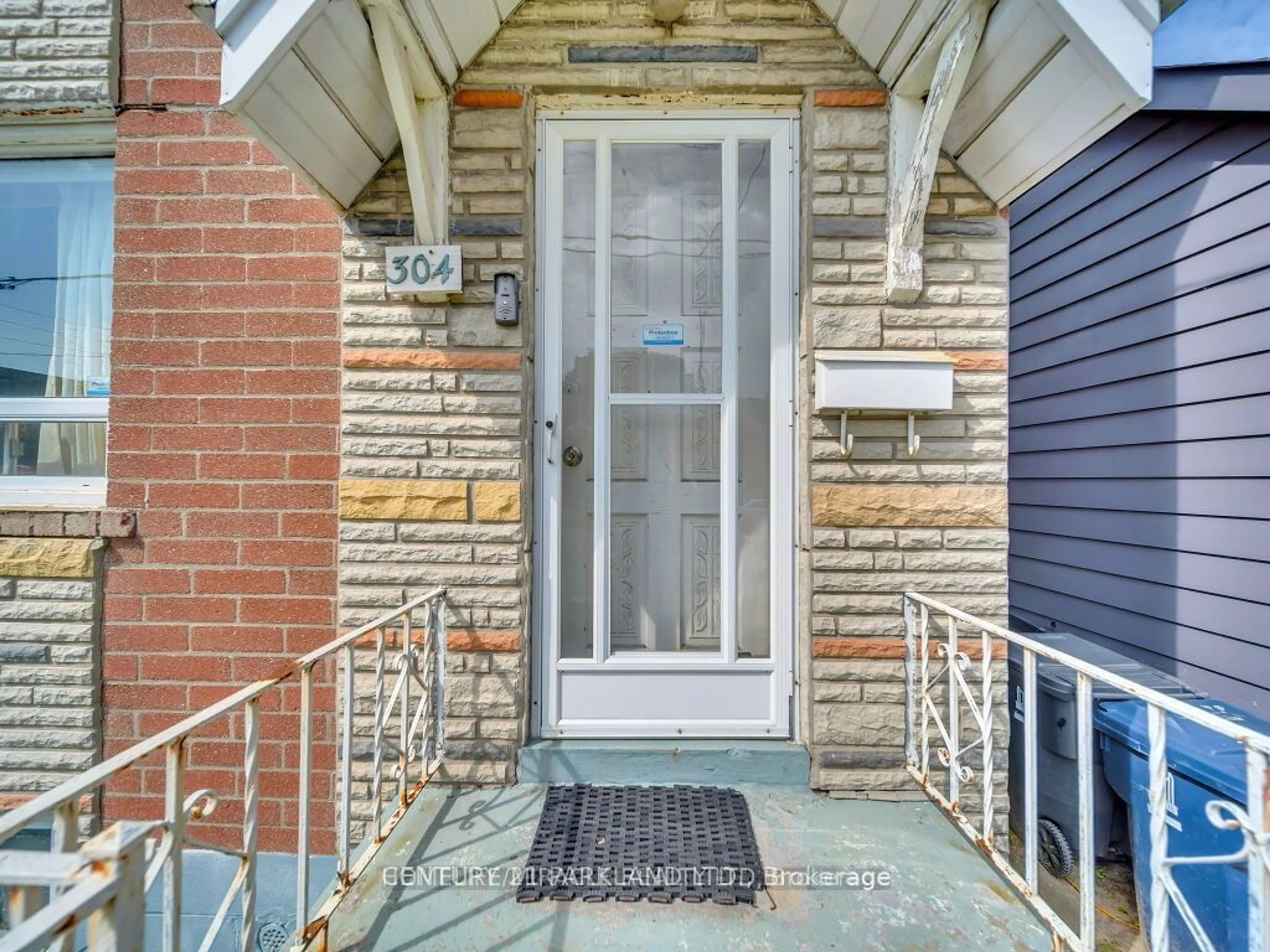 Indoor entryway for 304 Donlands Ave, Toronto Ontario M4J 3R6