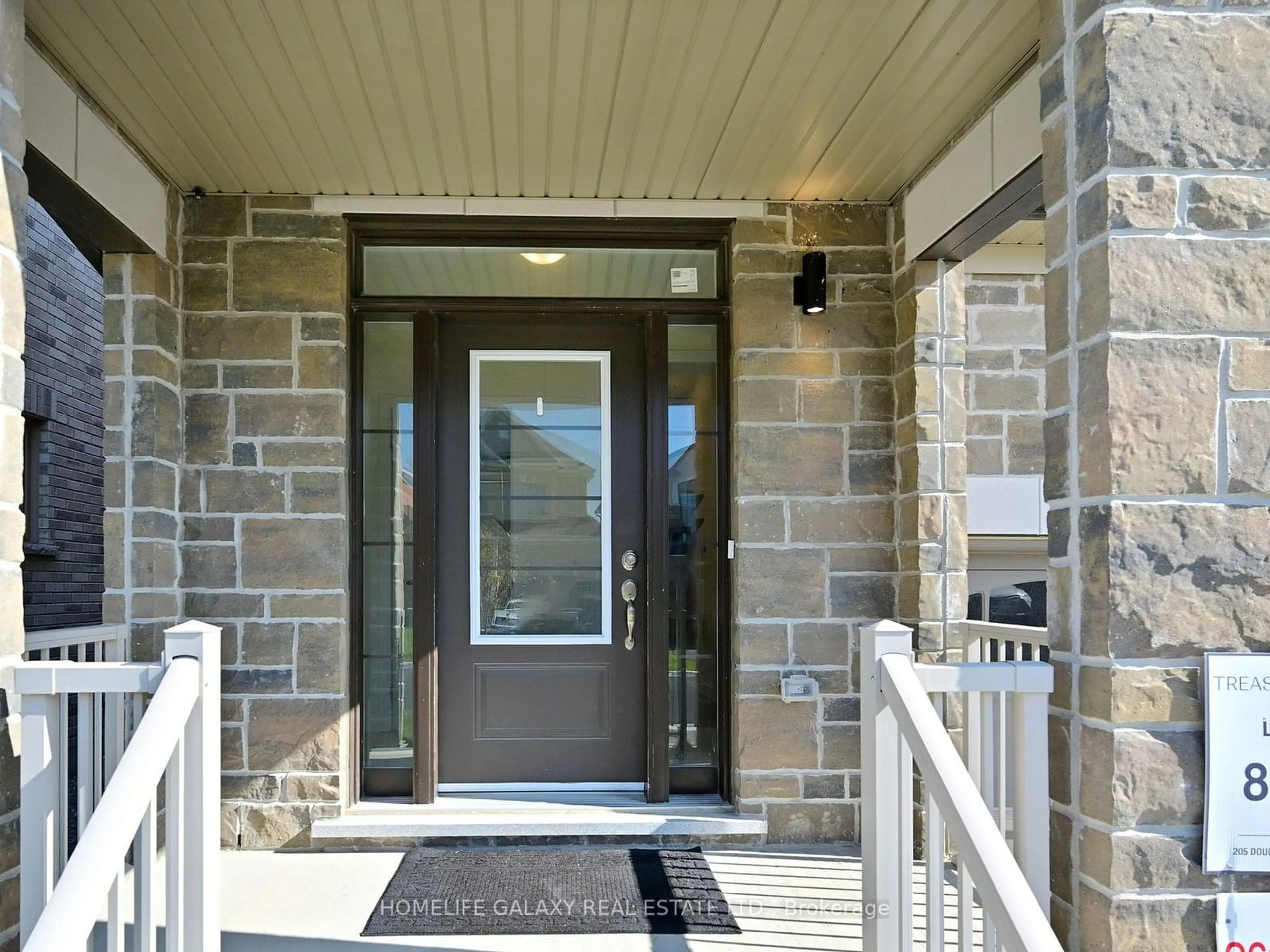 Indoor entryway, wood floors for 205 Doug Finney St, Oshawa Ontario L1K 3G3