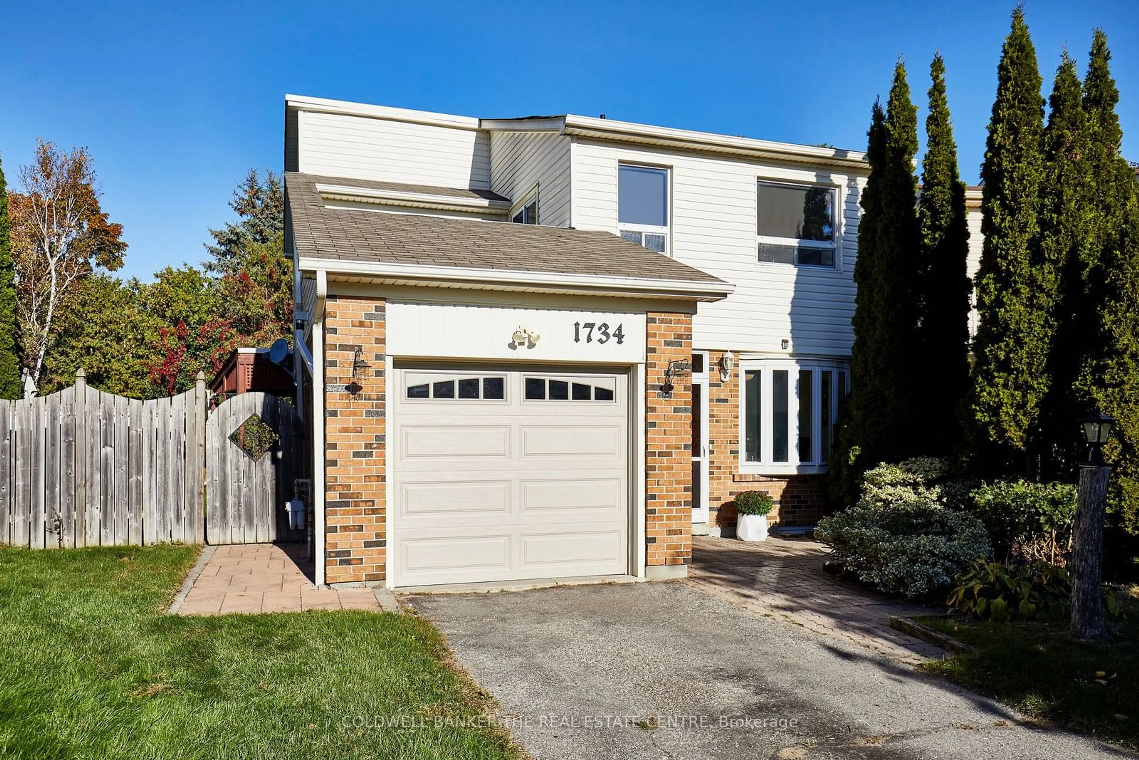 A pic from exterior of the house or condo, cottage for 1734 Wollaston Crt, Pickering Ontario L1V 2X1