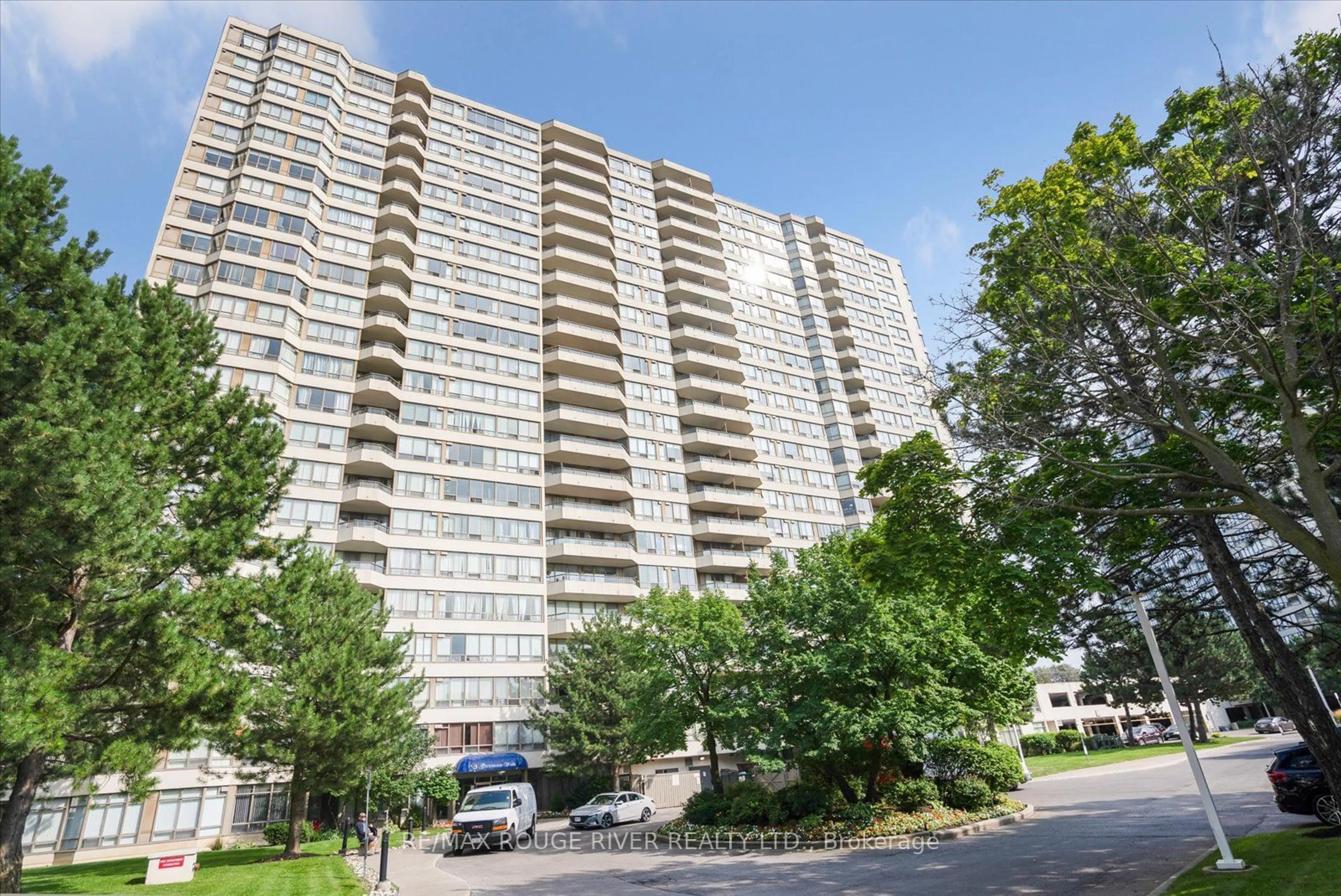 A pic from exterior of the house or condo, the street view for 3 Greystone Walk Dr #1521, Toronto Ontario M1K 5J4