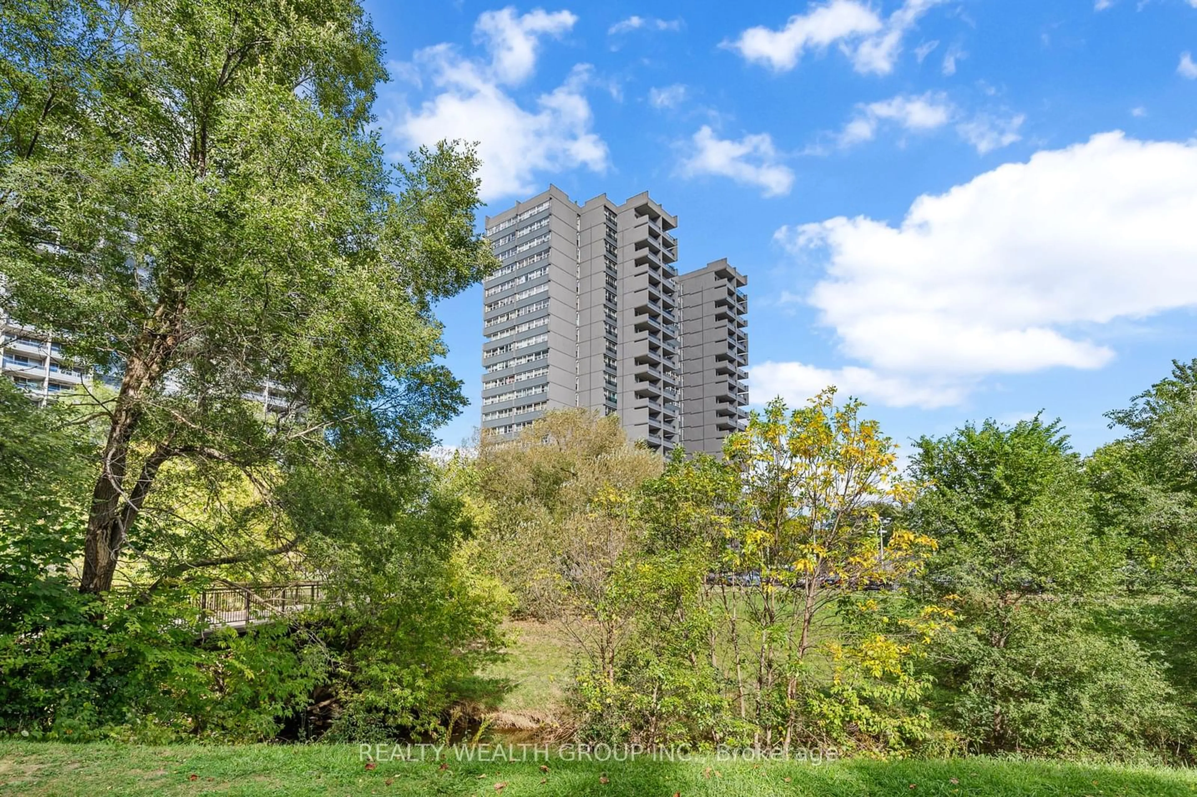 A pic from exterior of the house or condo, the front or back of building for 4091 Sheppard Ave #1401, Toronto Ontario M1S 3H2