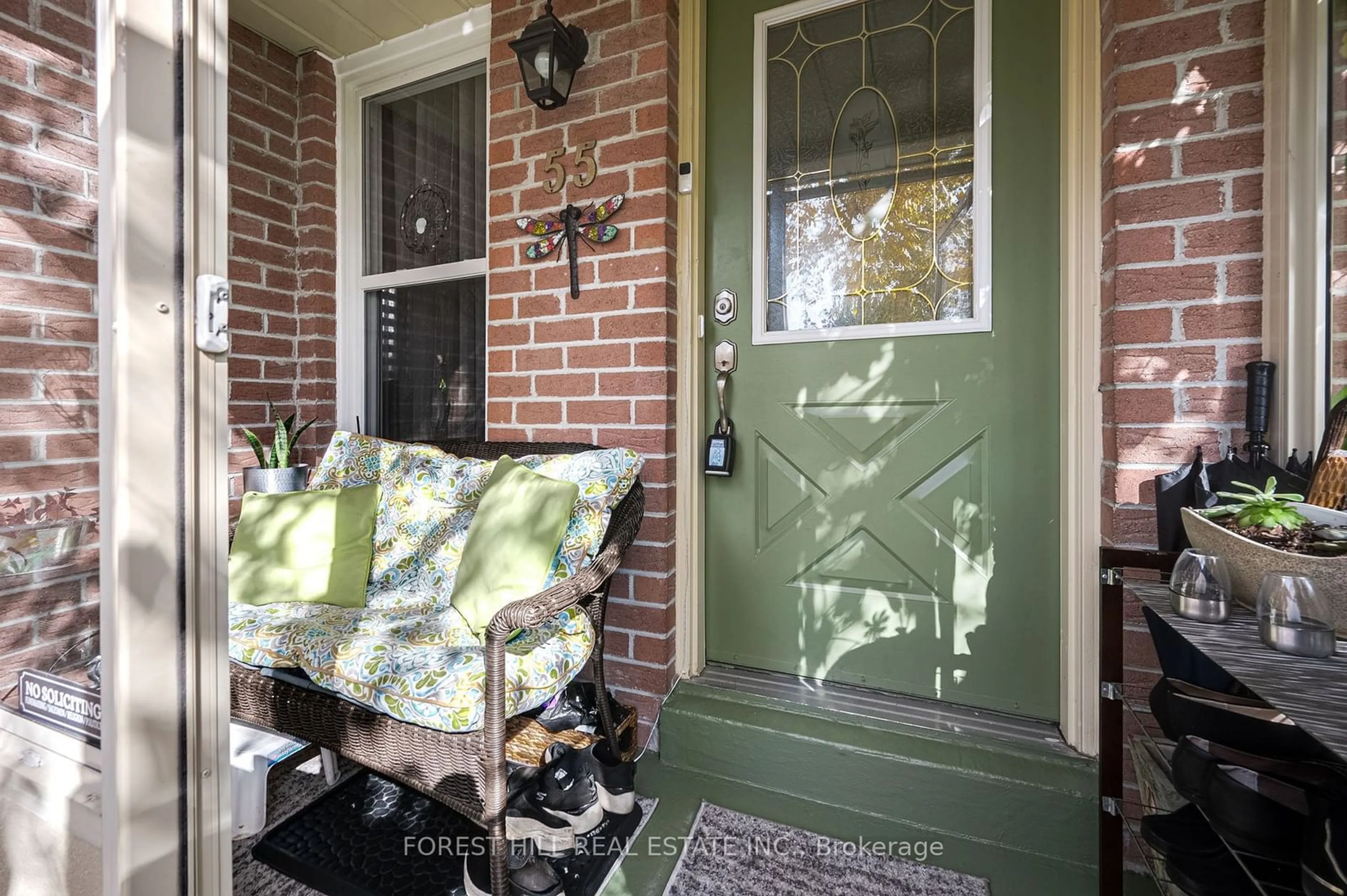 Indoor entryway, wood floors for 55 Humphrey Dr, Ajax Ontario L1S 4Z2