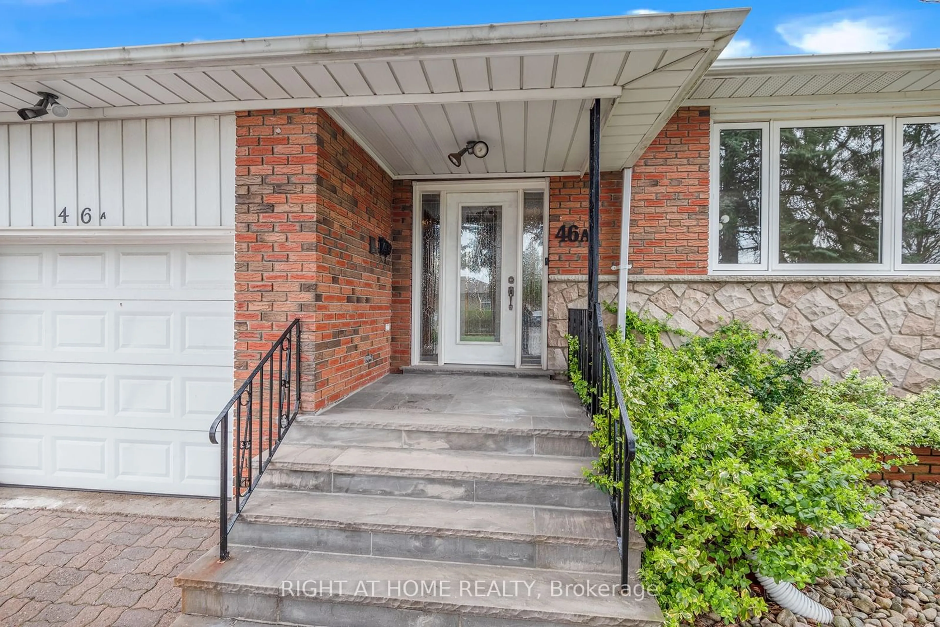 Home with brick exterior material for 46 A Courton Dr, Toronto Ontario M1R 1K8