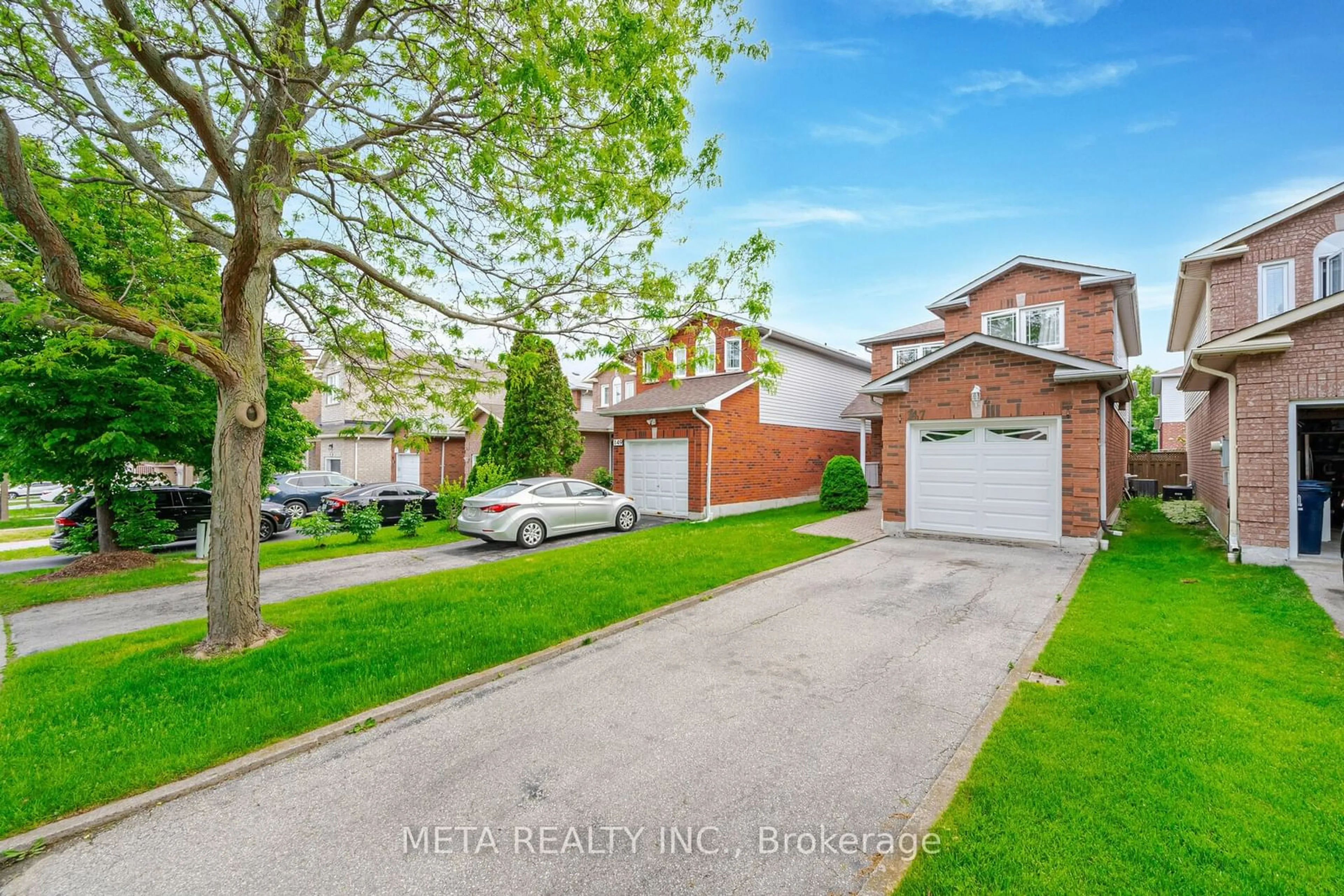 A pic from exterior of the house or condo, the street view for 147 Andona Cres, Toronto Ontario M1C 5A1